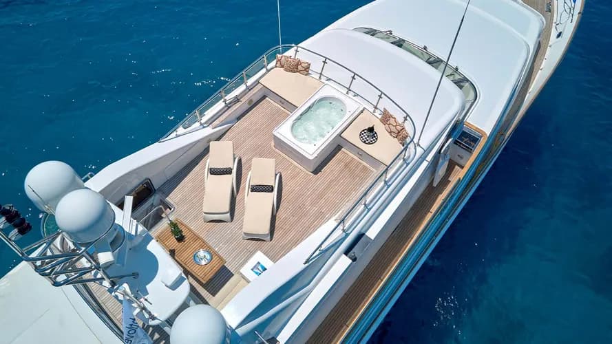 Motor yacht IDYLLE 36.8m by Benetti