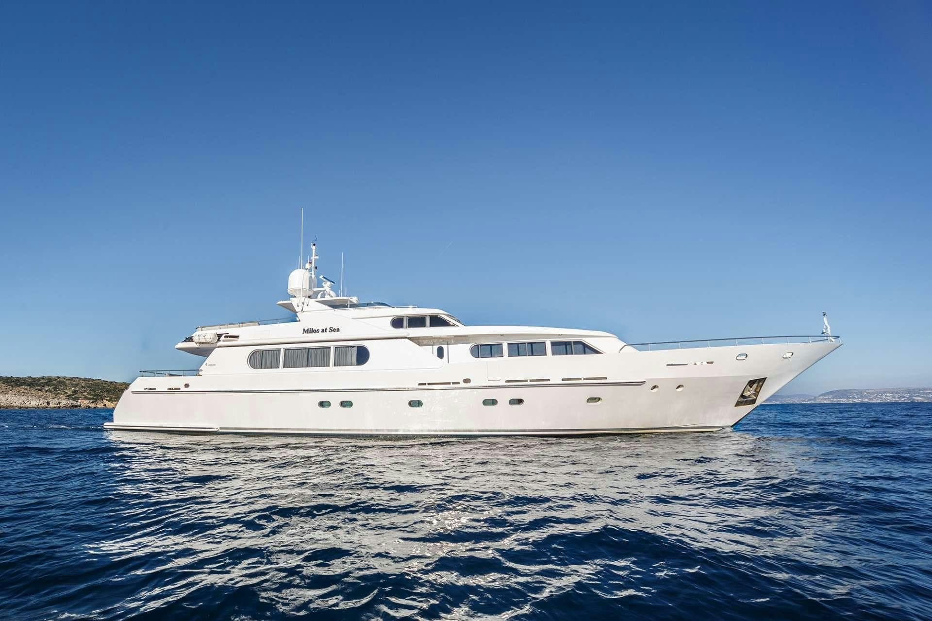 Motor yacht MILOS AT SEA 35m by Codecasa
