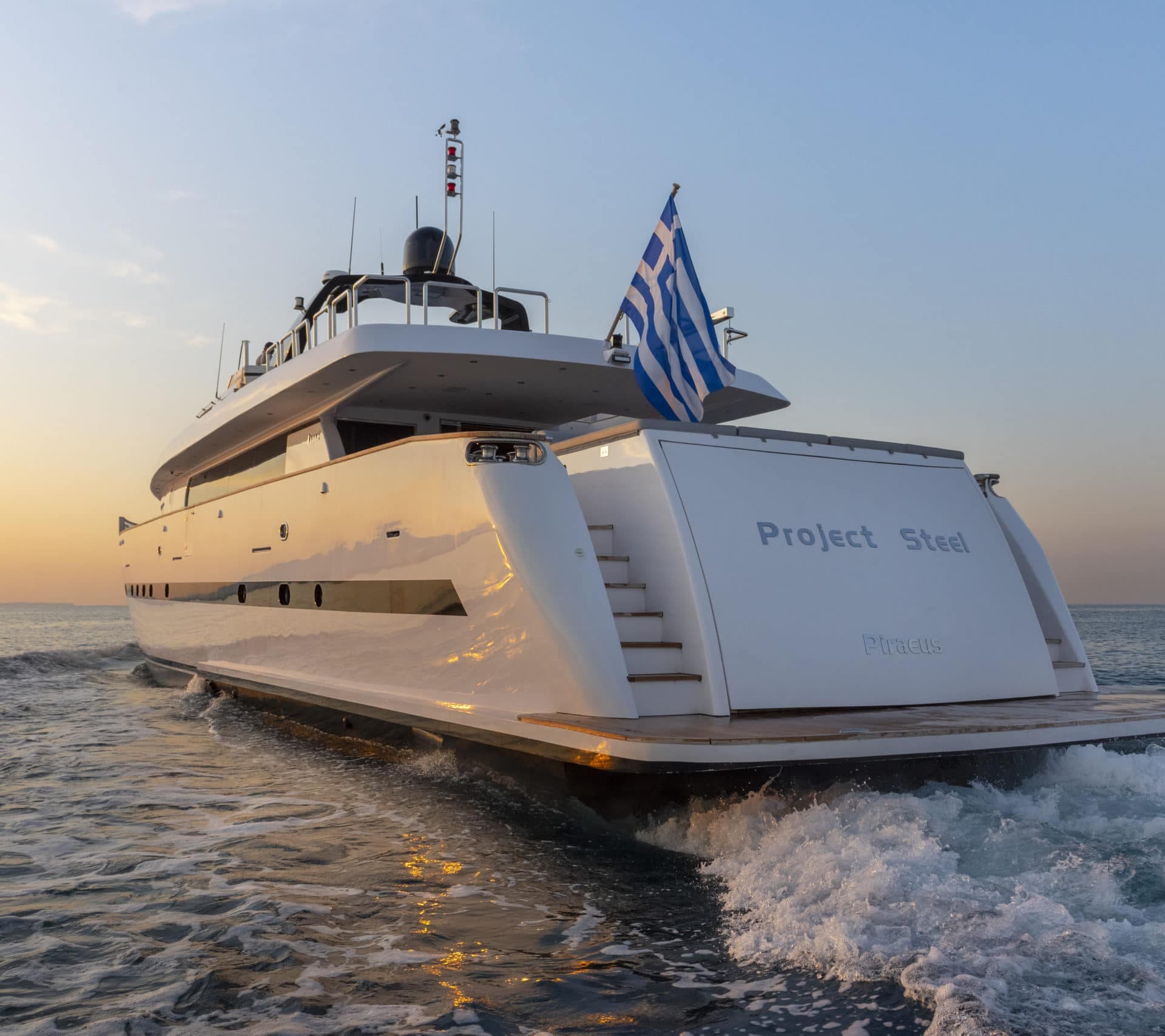 Motor yacht Project Steel 34m