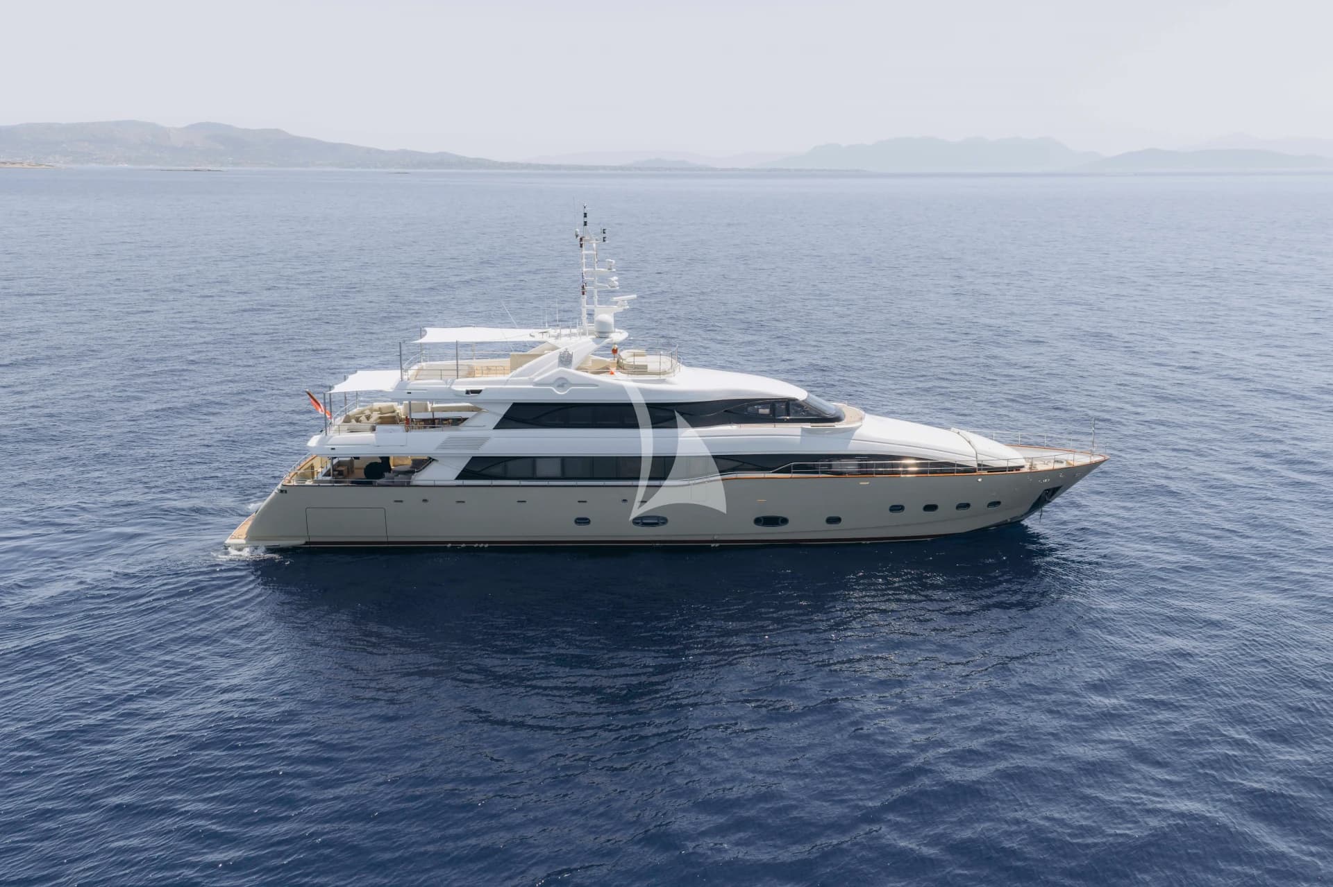 Motor yacht Bunker 40.5m by CRN Ancona