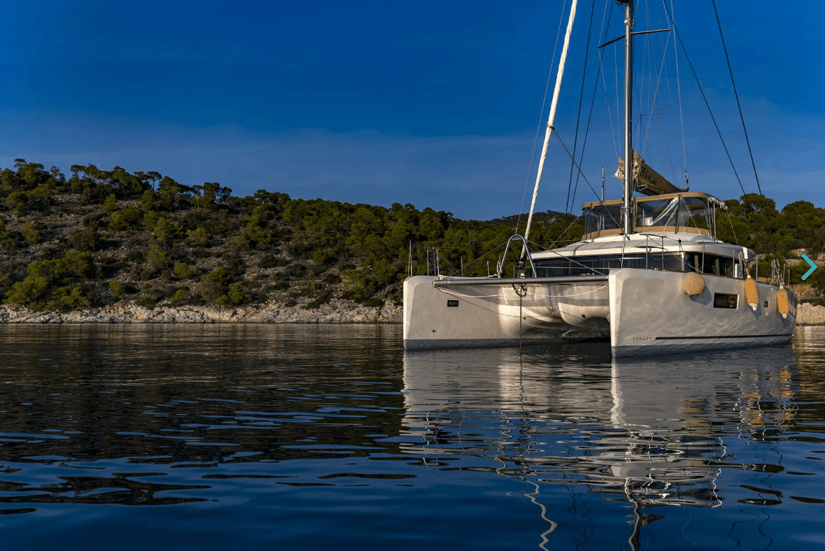 Sailing yacht FLO 16m by Lagoon