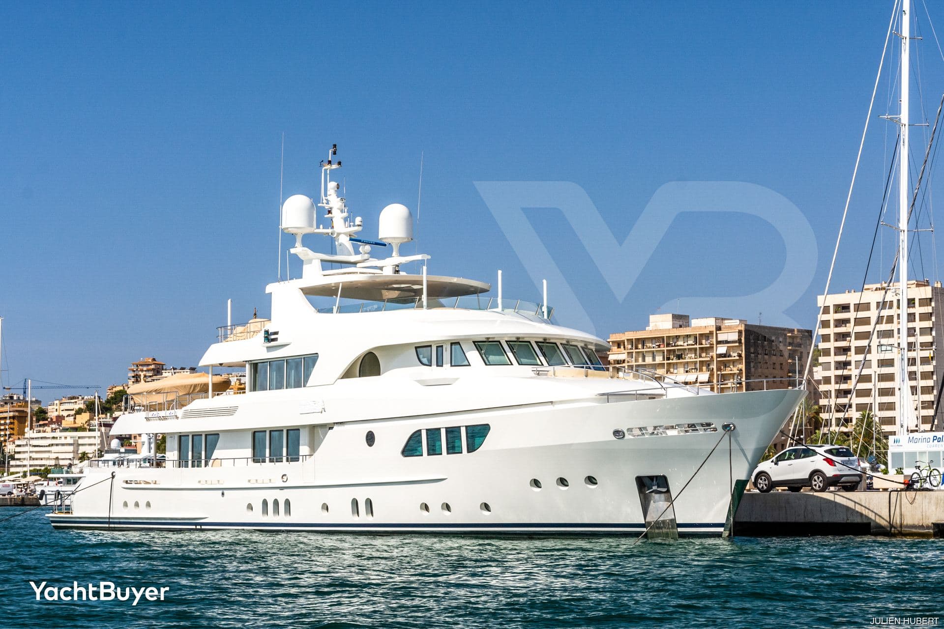 Motor yacht SERENITY 41.8m by Moonen