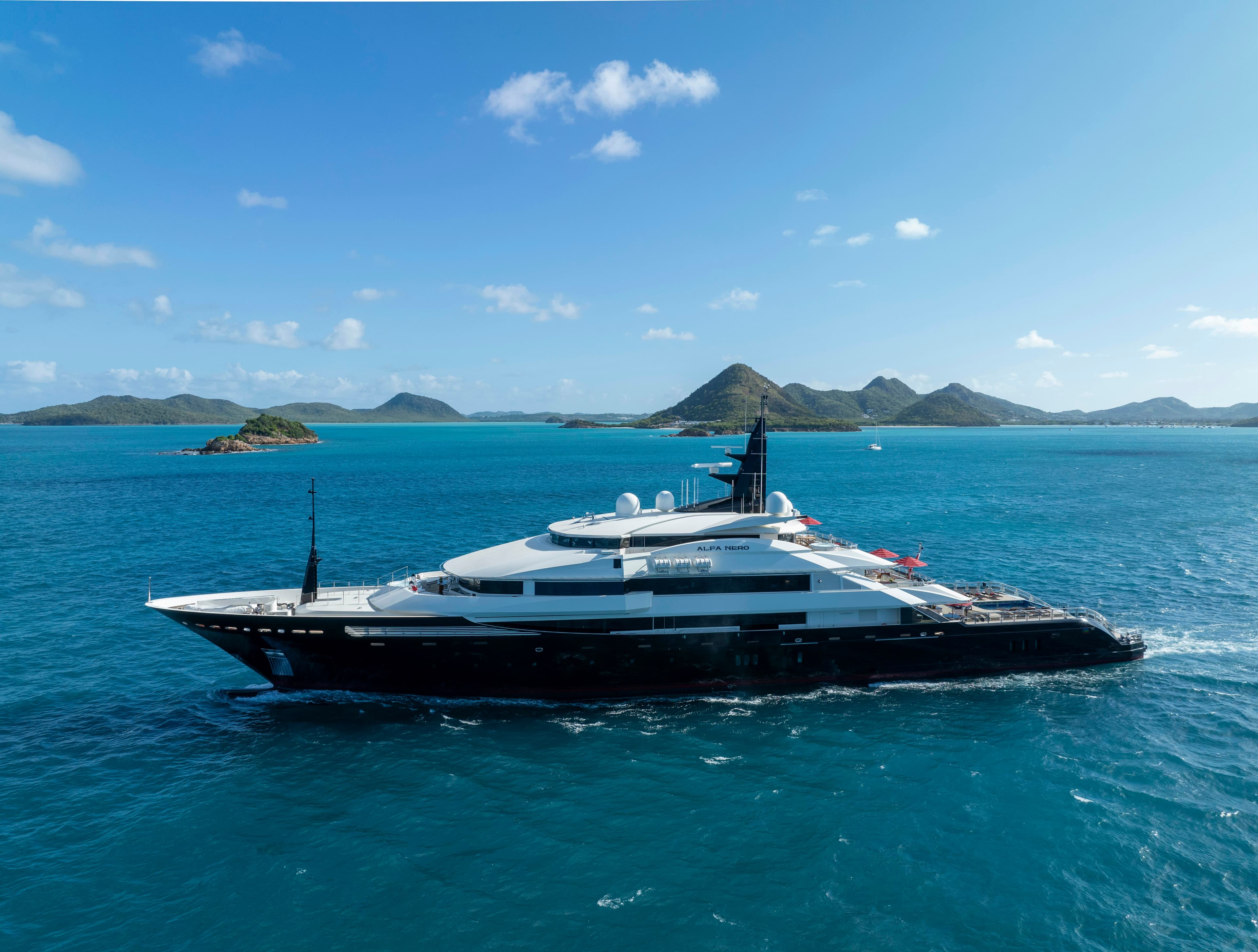Motor yacht ALFA NERO 81.3m by Oceanco
