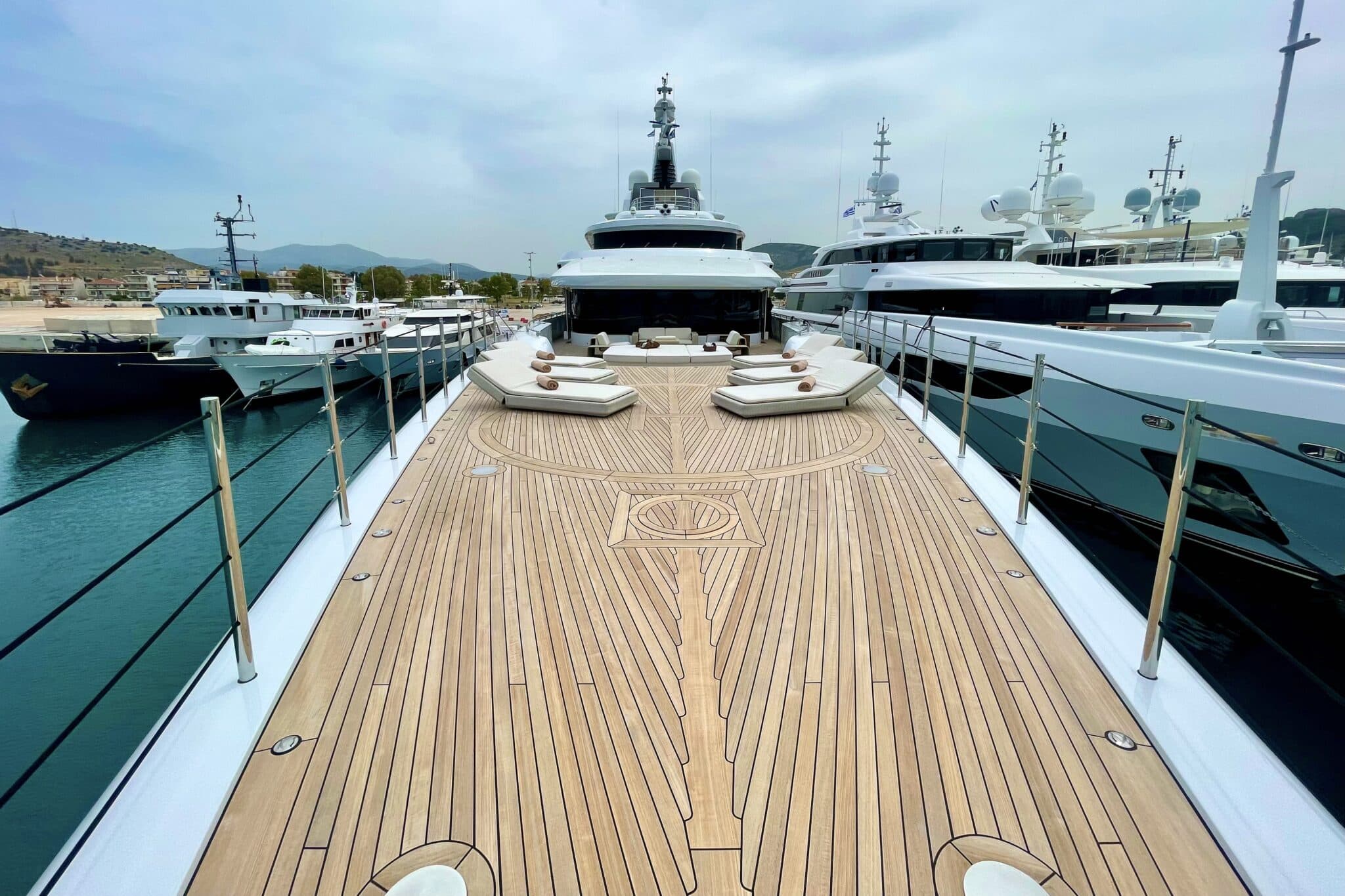 Motor yacht OASIS 47.5m by International Shipyard Ancona