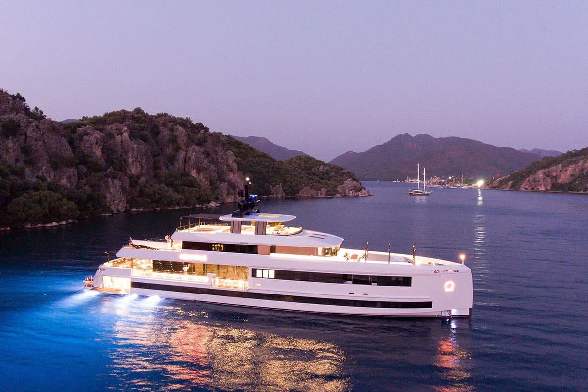 Motor yacht AQUARIUS 46m by Mengi Yay Yachts
