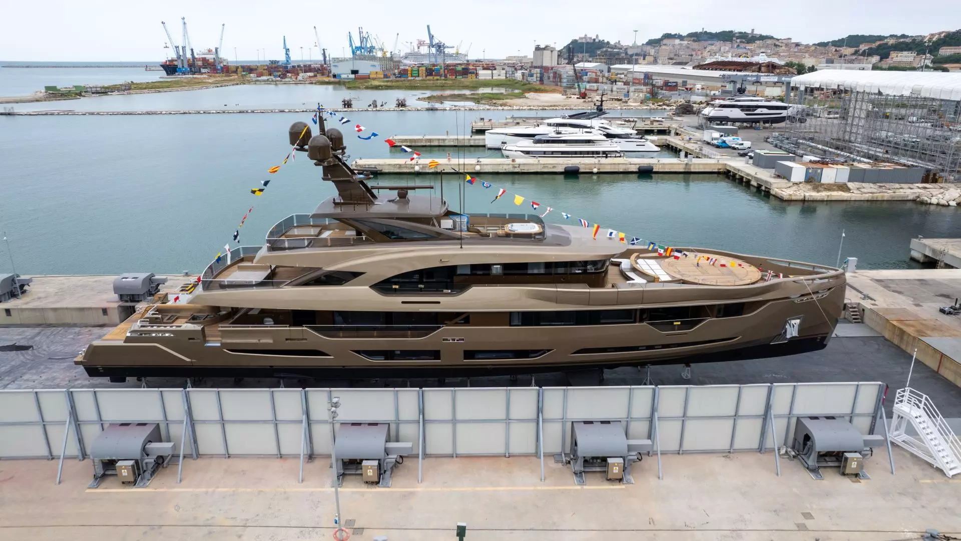 Motor yacht ANJELIF 49.8m by Columbus