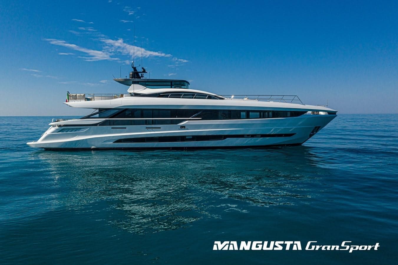 Motor yacht C2 33.3m by Mangusta (Overmarine)