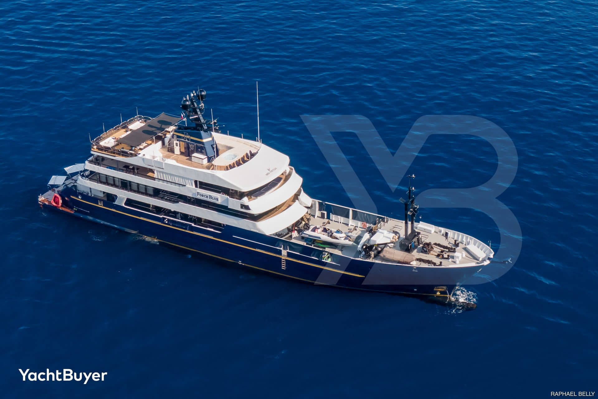 Motor yacht FORCE BLUE 70.6m by Royal Denship