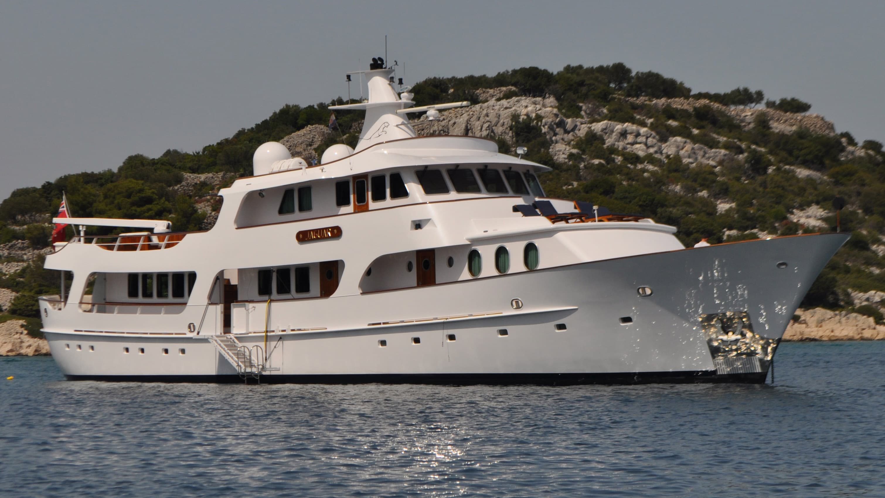 Motor yacht SEA LION 38m