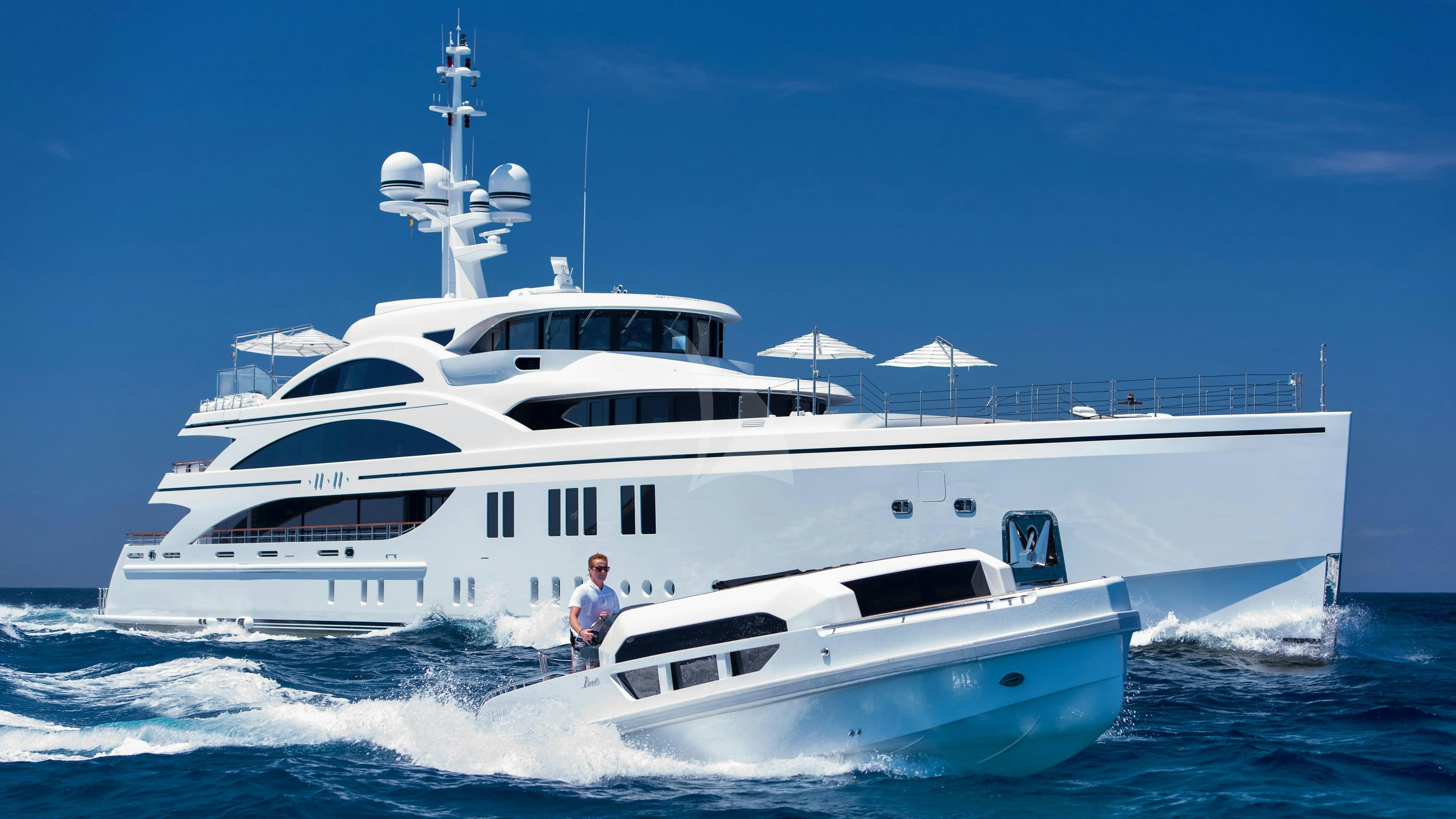 Motor yacht SOUNDWAVE 63m by Benetti