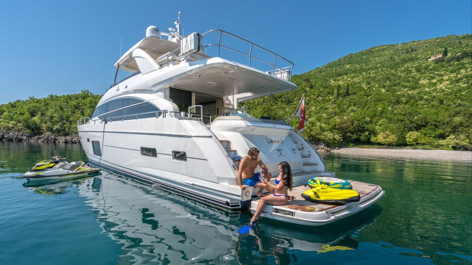 Yacht Larimar II 25.5m by Princess