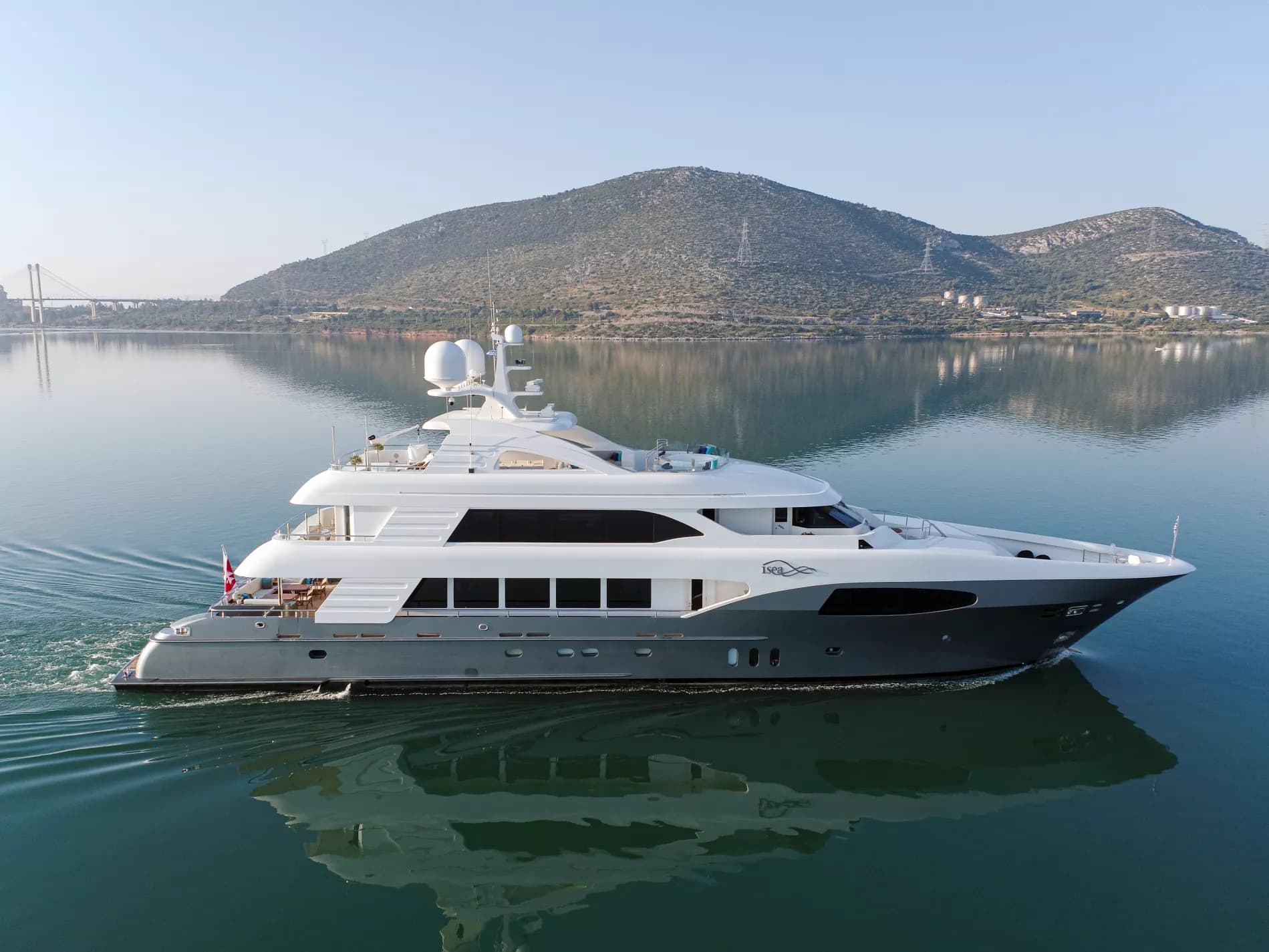 Motor yacht I SEA 41.9m