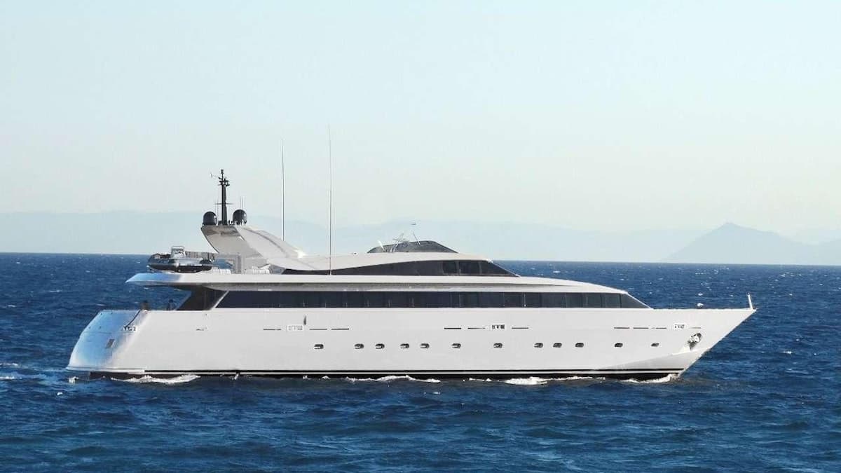 Motor yacht NOVA 35.2m by Baglietto