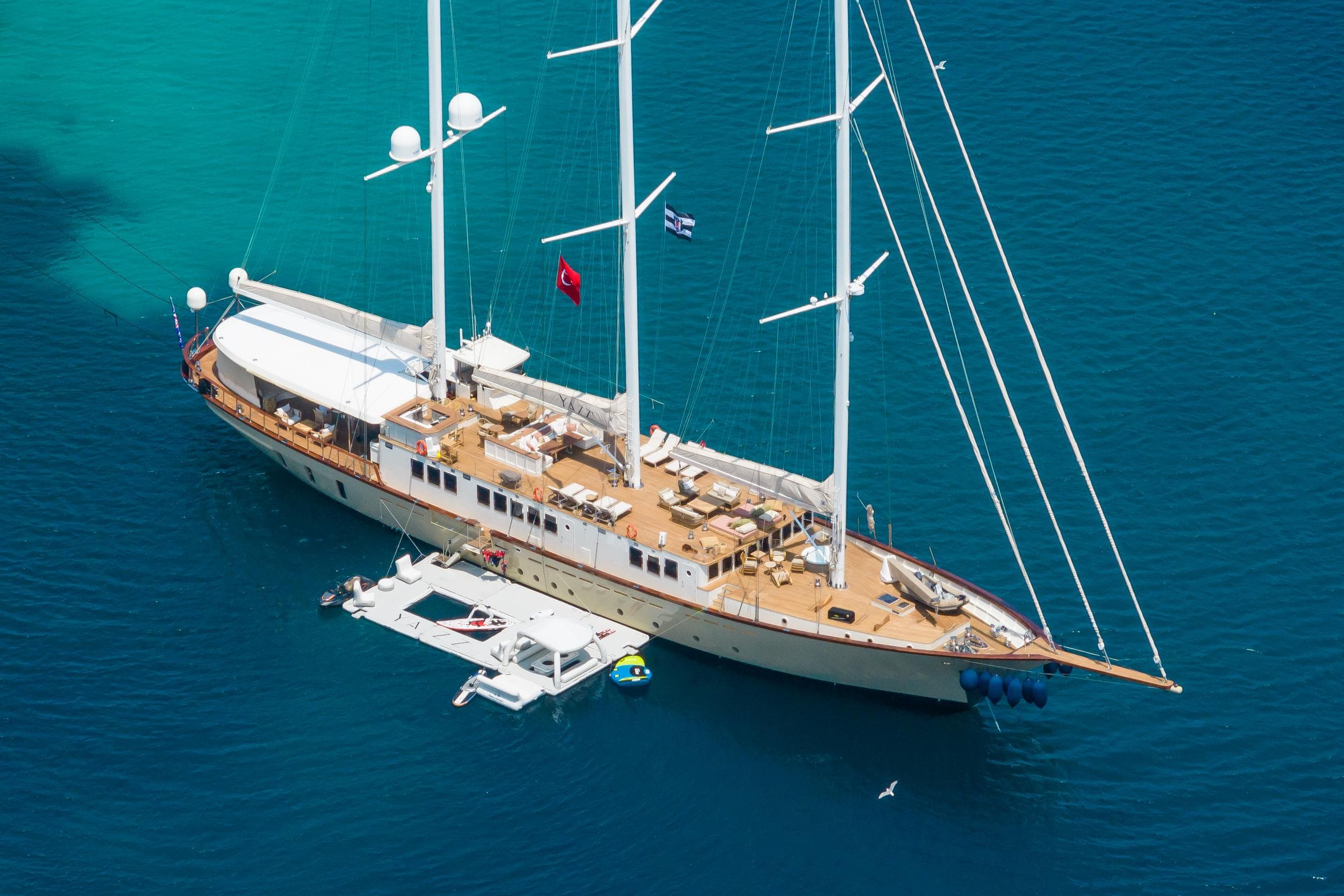 Sailing yacht YAZZ 56m