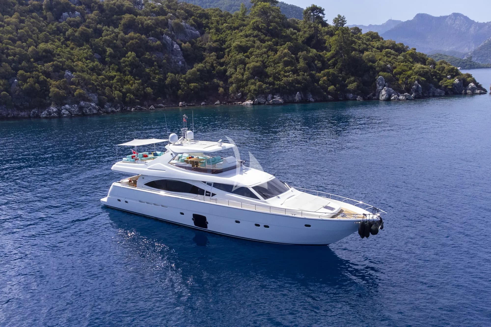 Motor yacht ASTARTE 25.3m by Ferretti