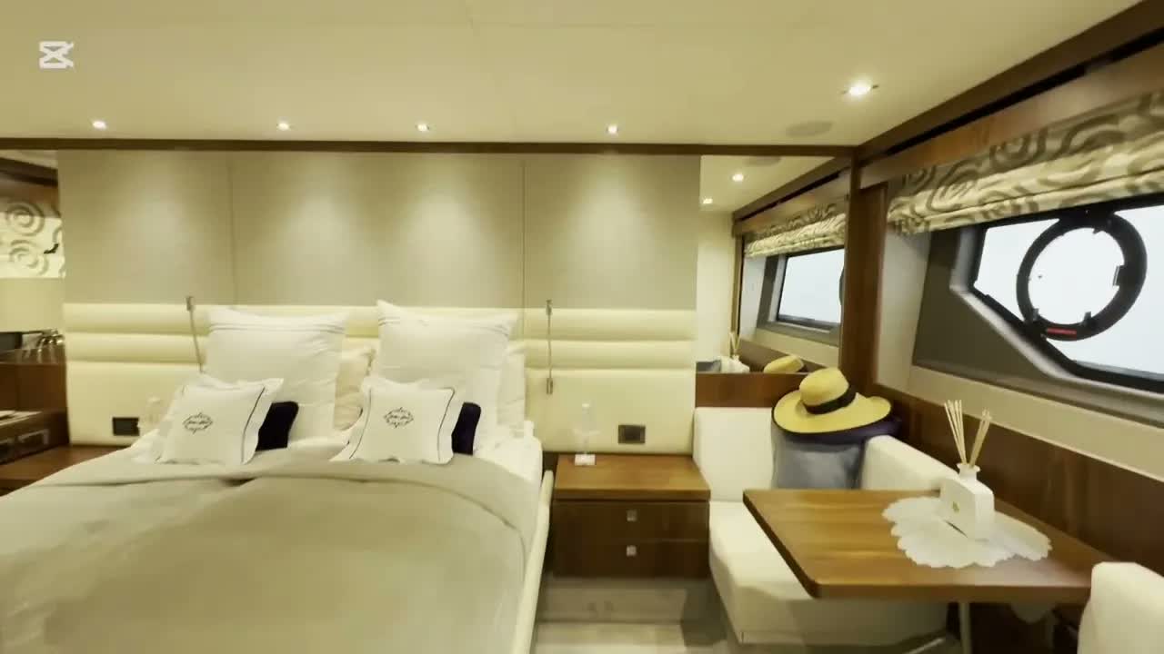 LADY IN BLUE yacht video