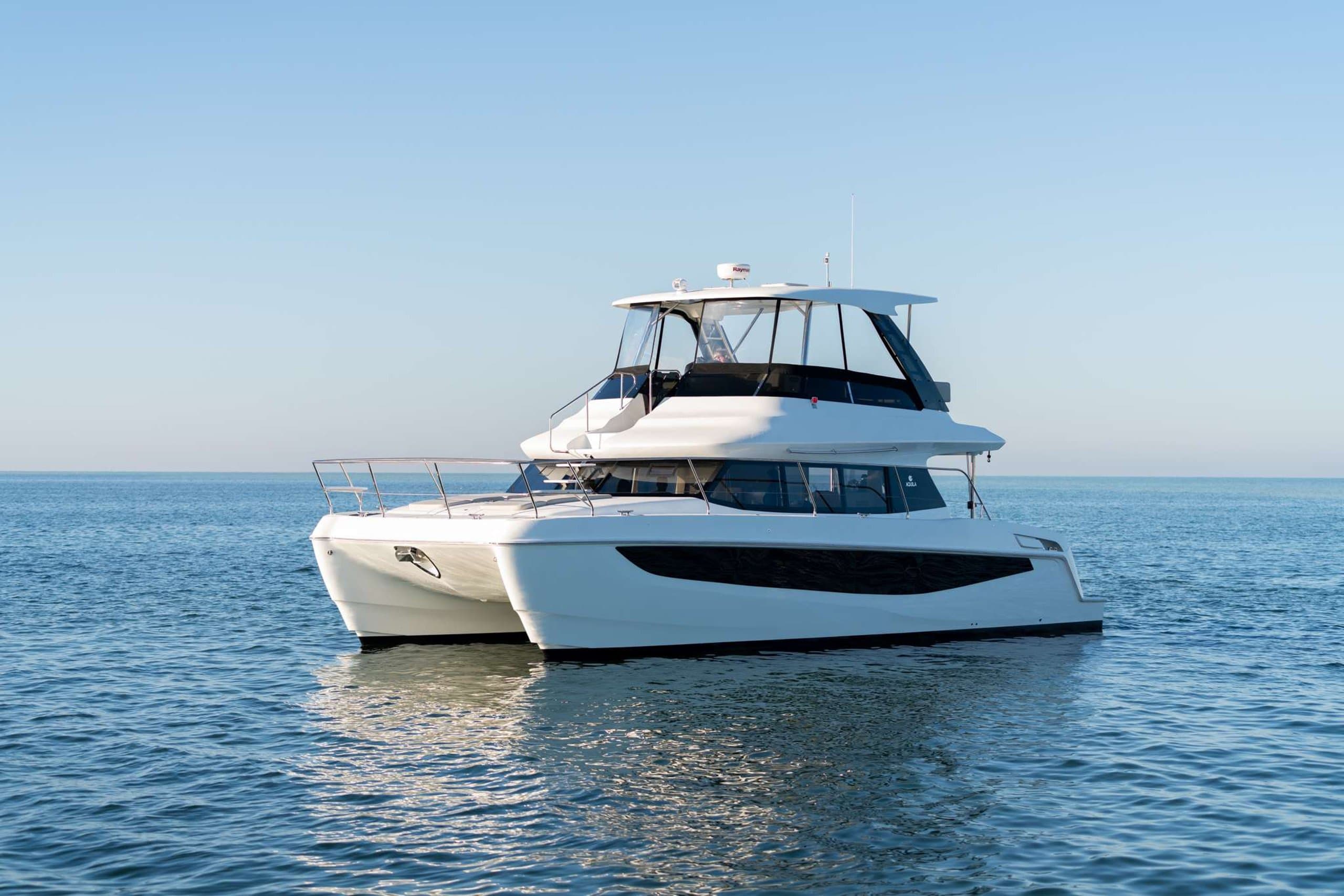 Motor yacht SEADUCTION 12.8m