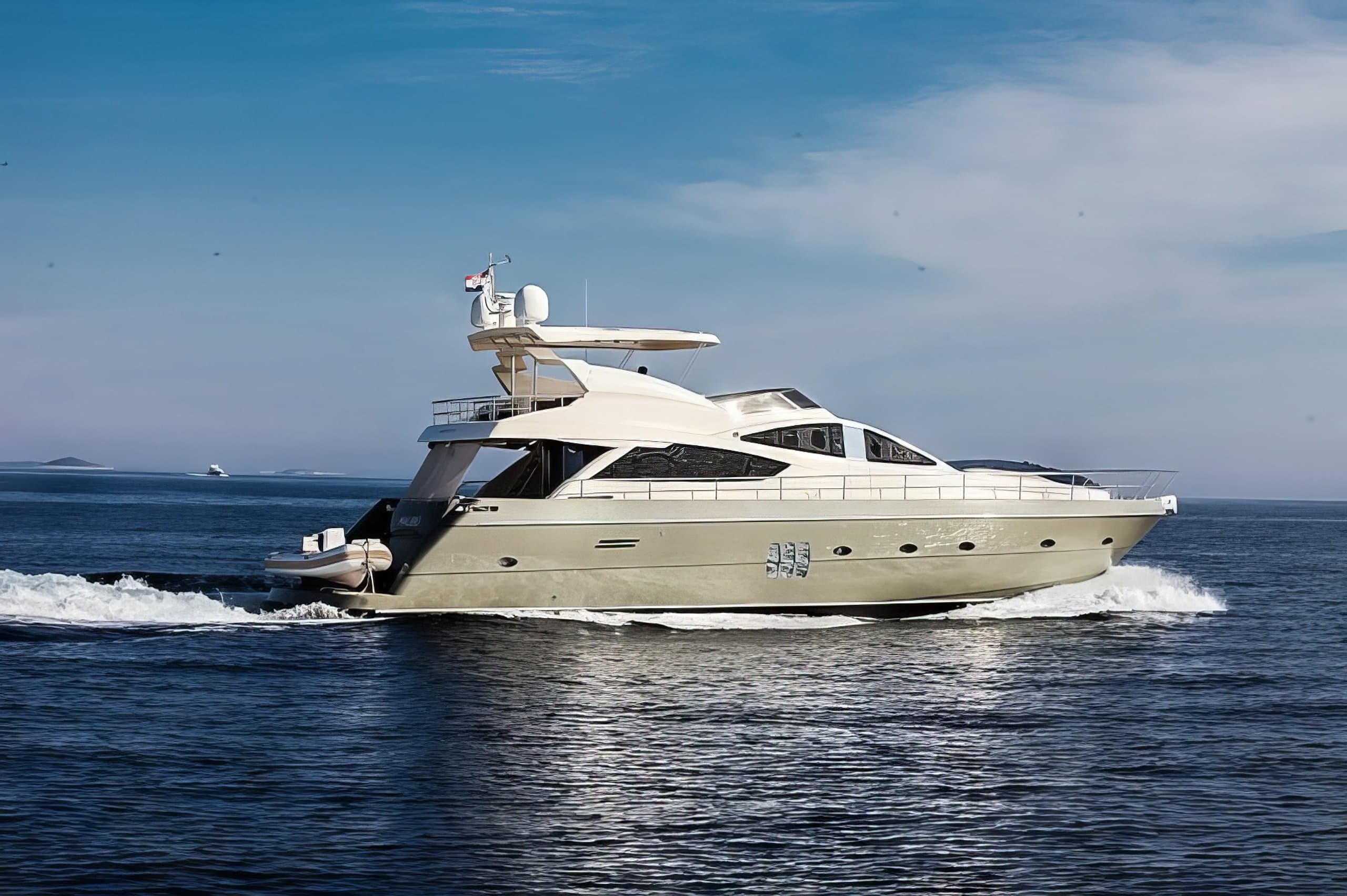 Motor yacht MALIBU 21.7m by Abacus Marine Shipyard