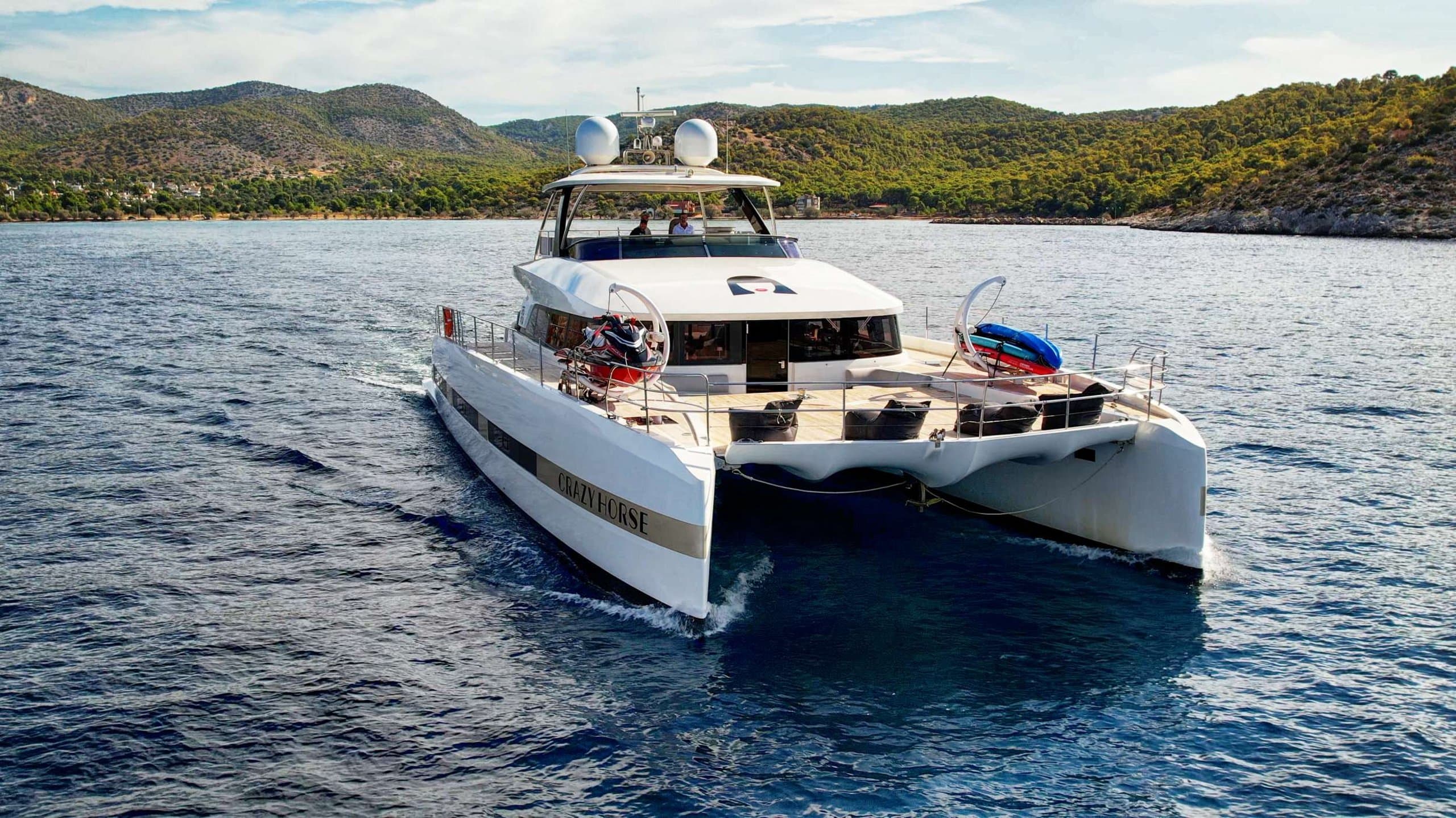 Motor Yacht CRAZY HORSE available for charter