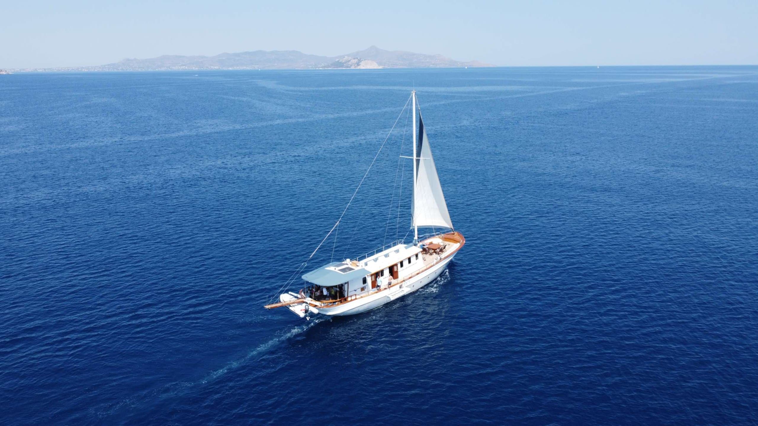 Motor yacht COSMOS 24.81m