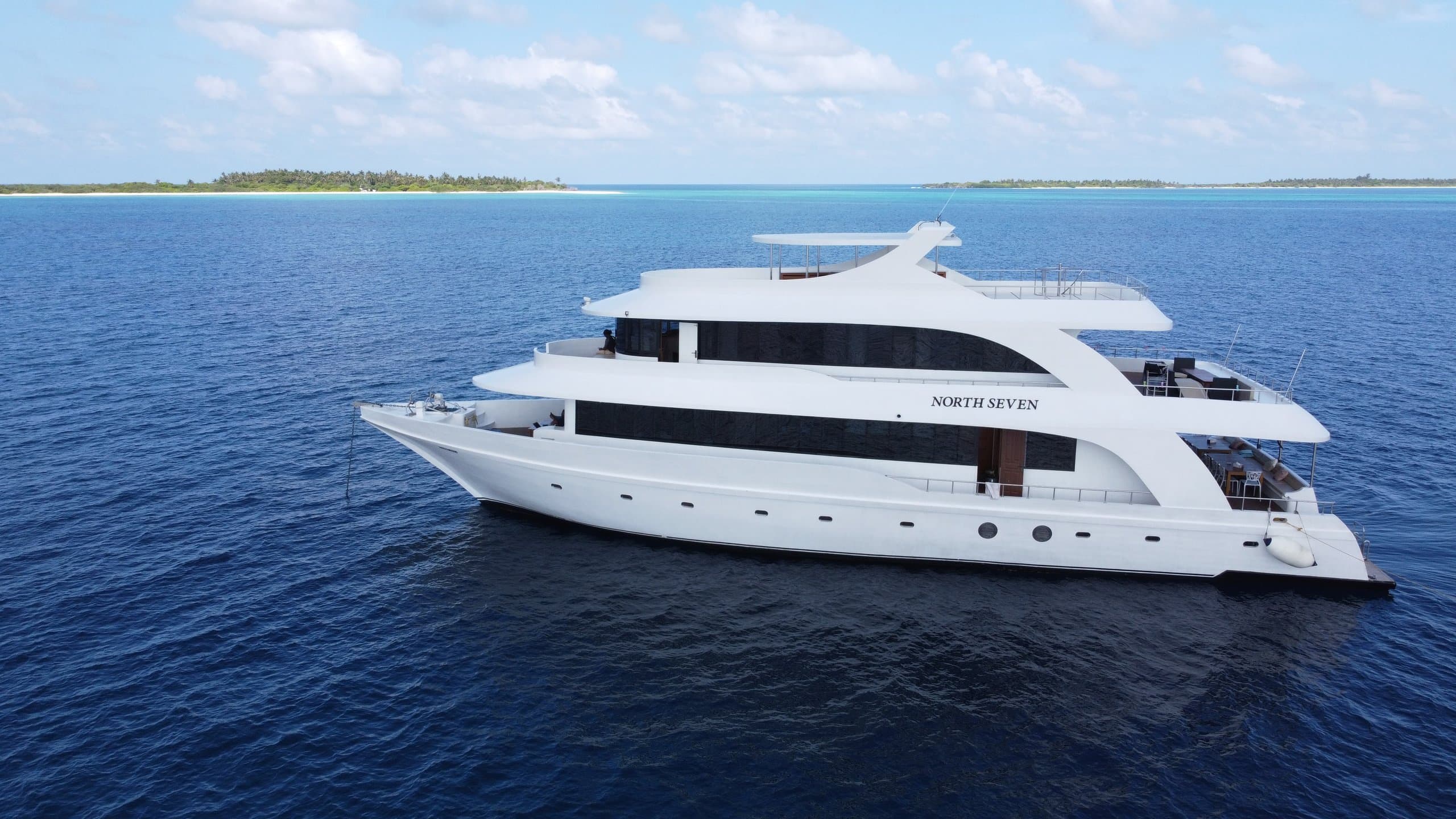 Motor yacht N7 YACHT 30m by Maldives