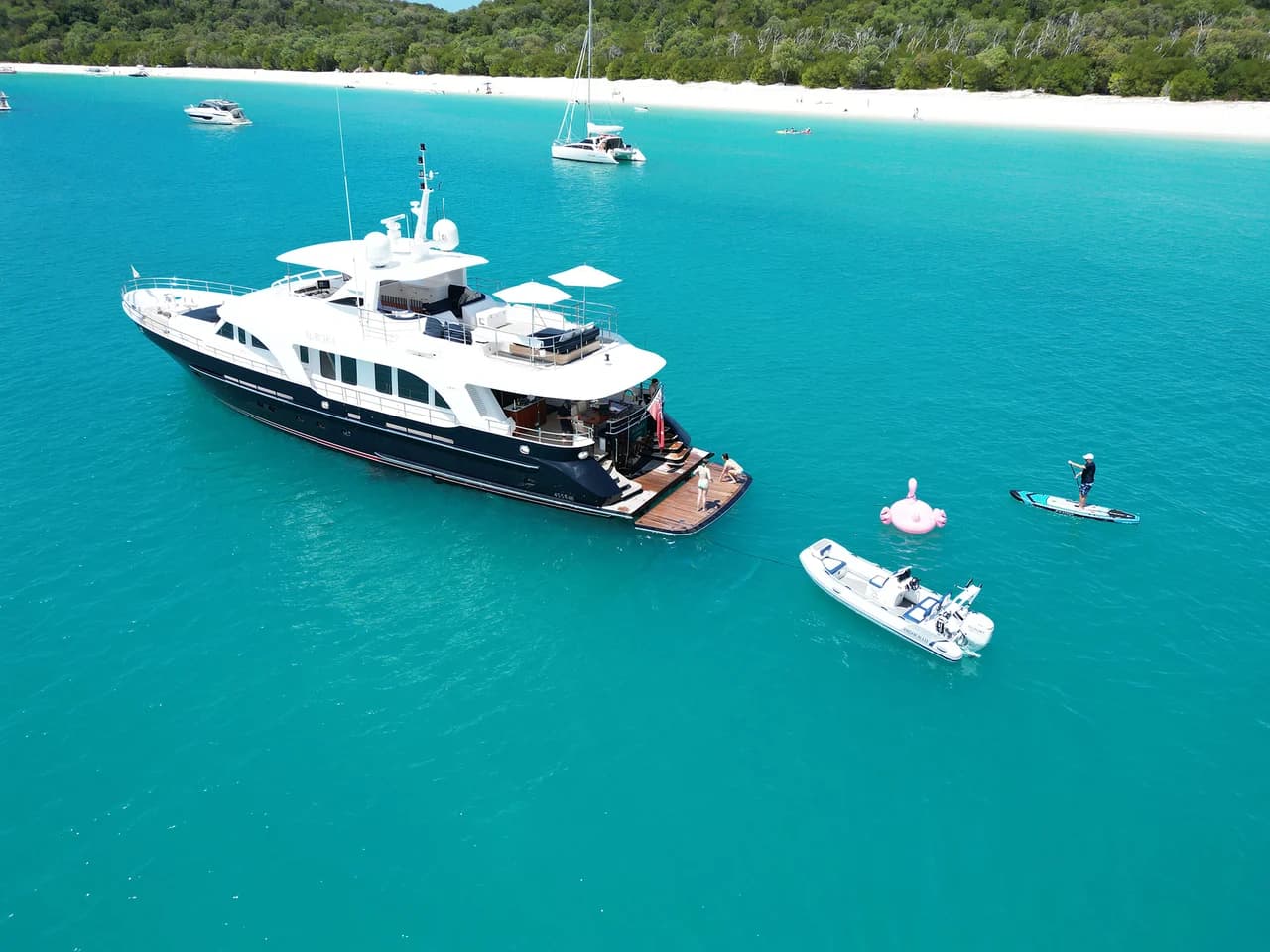 Motor yacht AURORA 25m