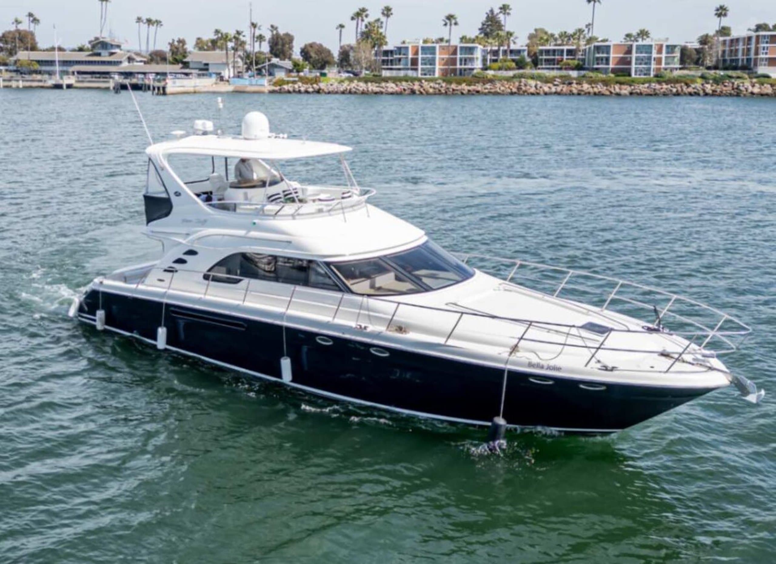 Motor Yacht BELLA JOLIE available for charter