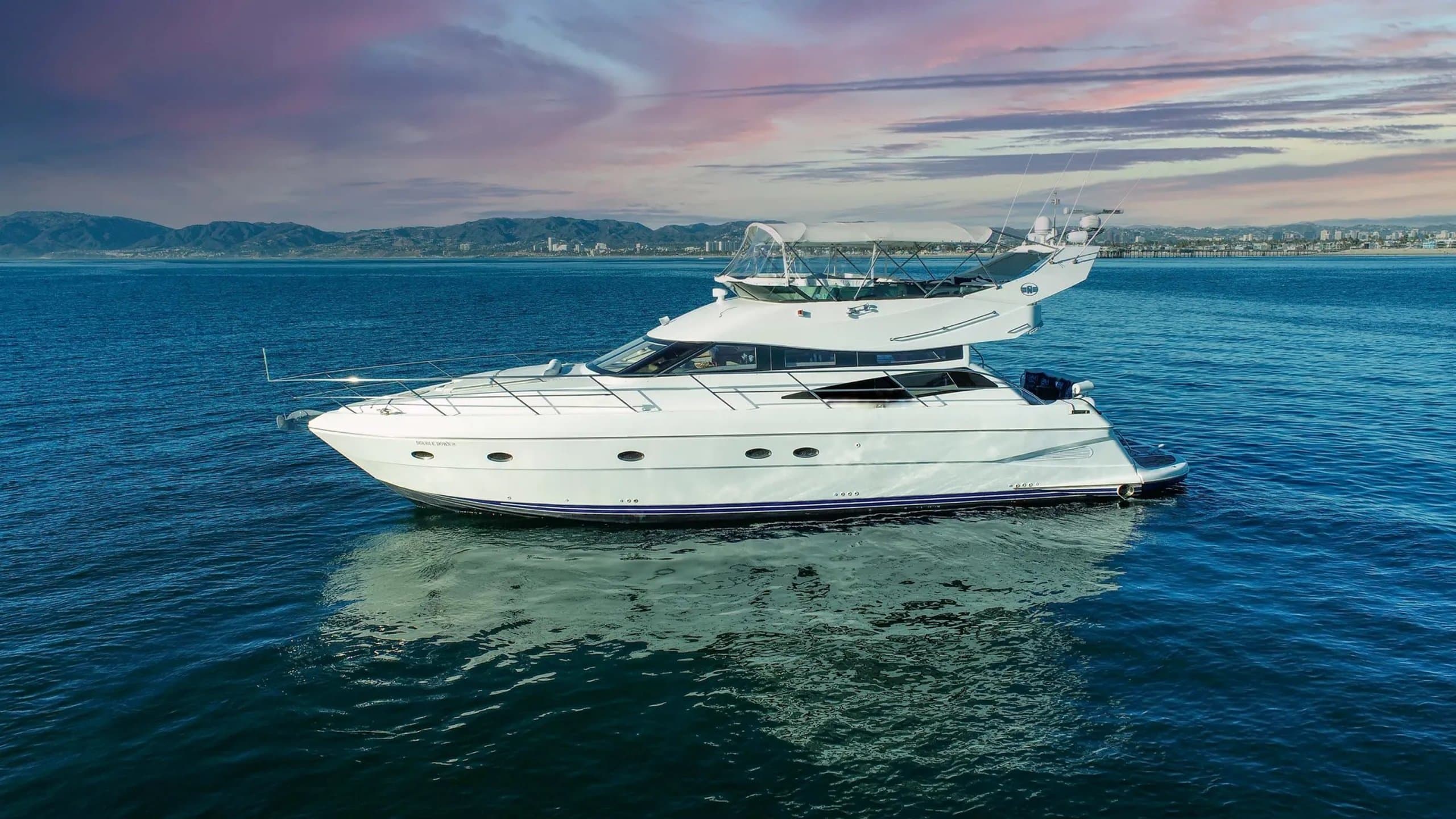 Motor yacht DOUBLE DOWN 18.29m