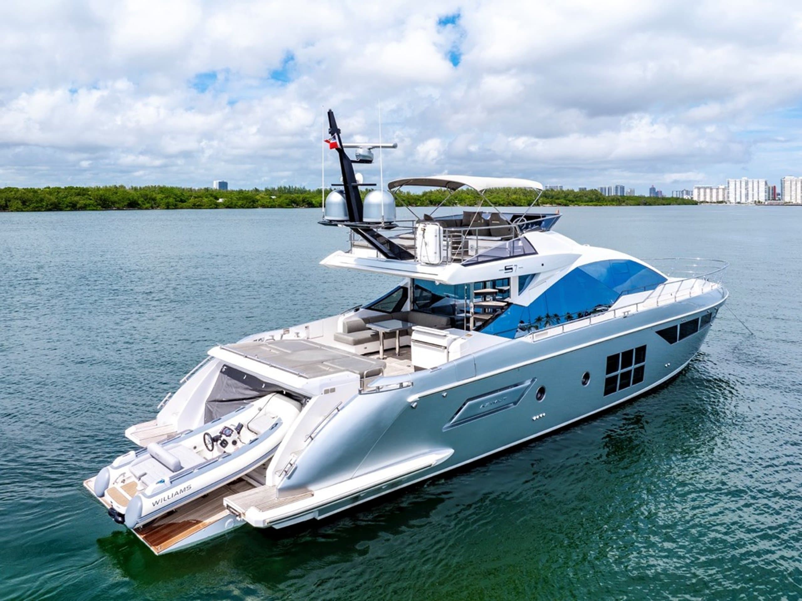 Motor yacht WATER YOU DOING 21.95m