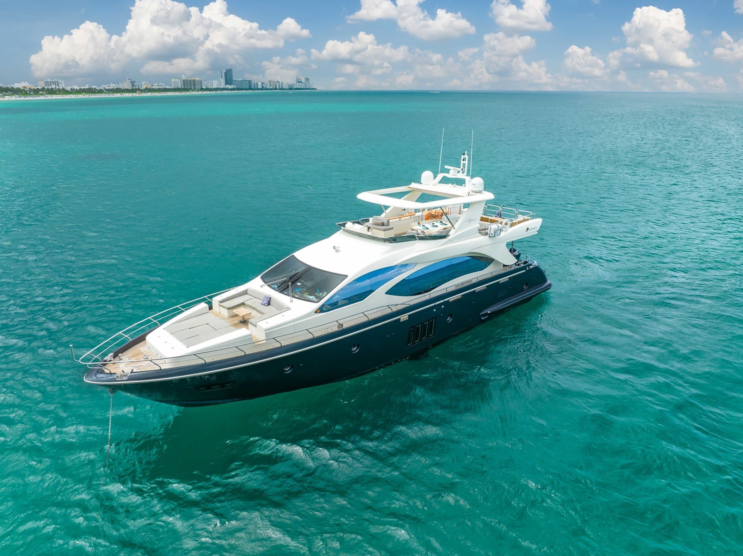 Motor yacht SKY 25.6m