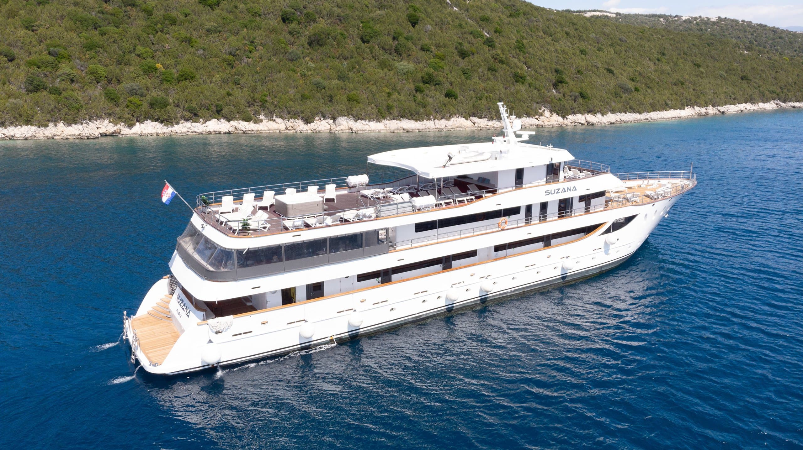 Motor yacht SUZANA 48m