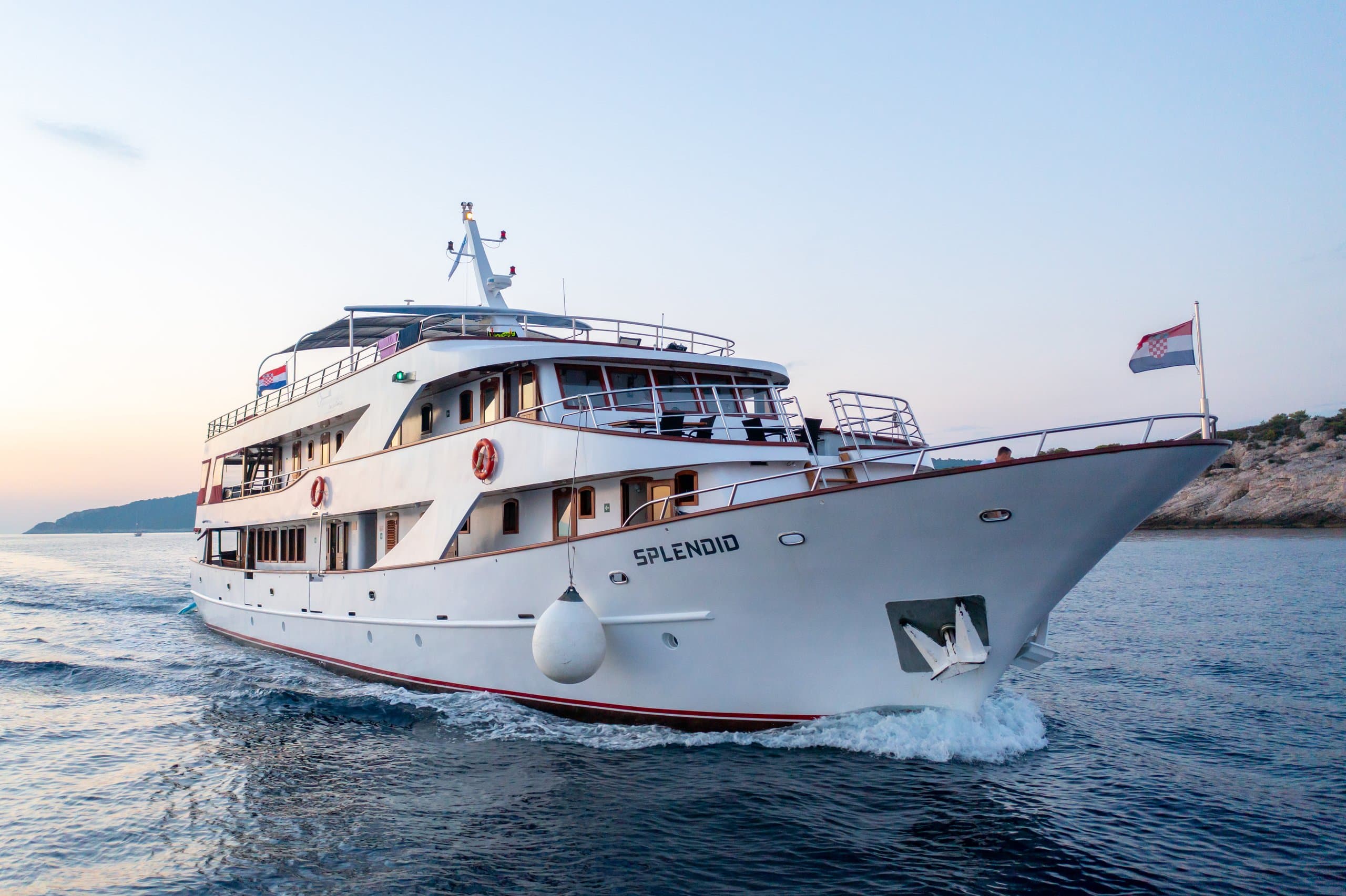Motor yacht SPLENDID 38.5m