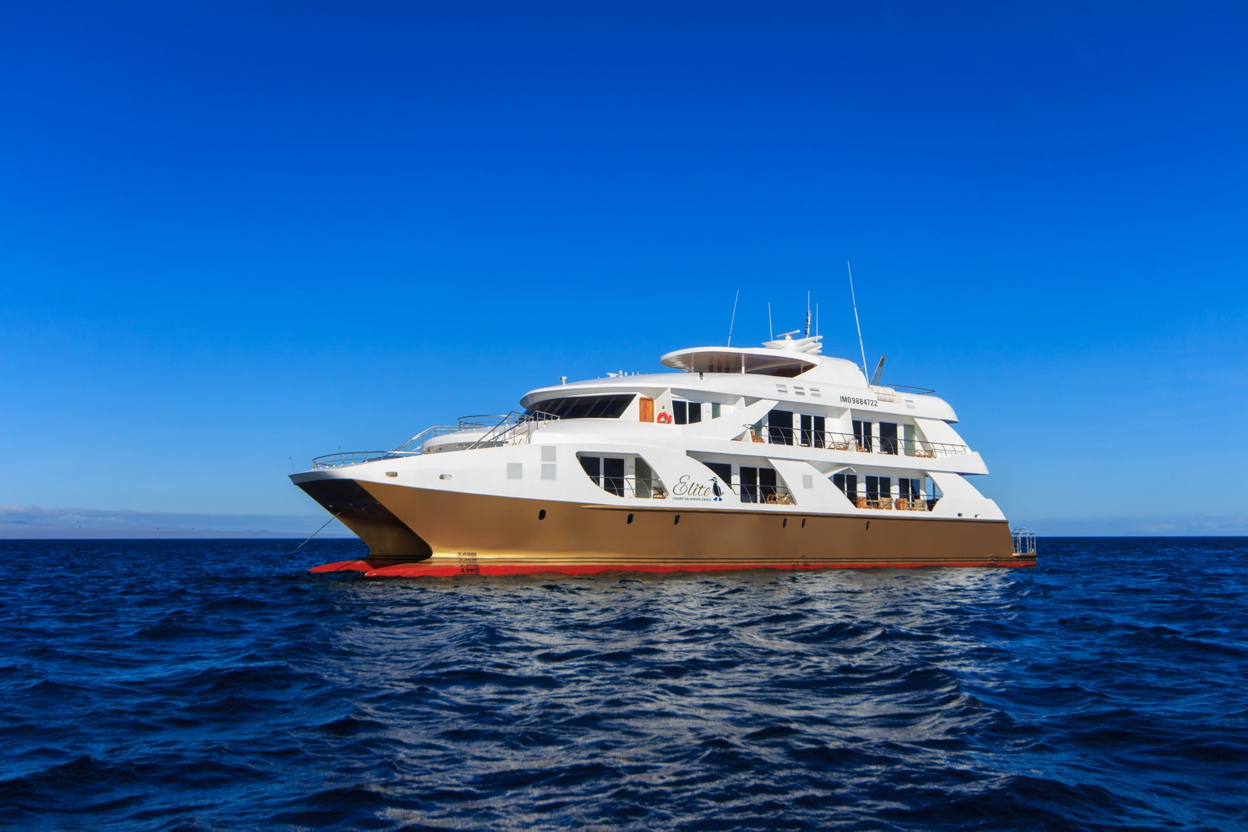 Motor yacht ELITE 37.5m by Custom