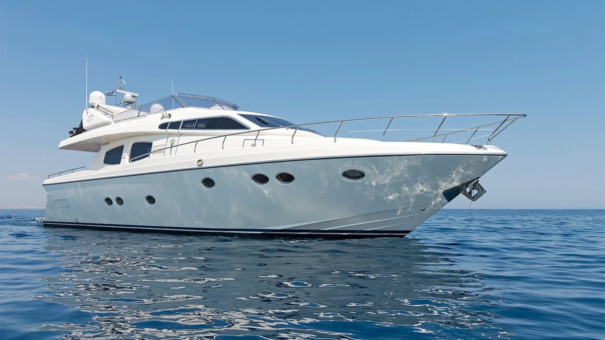 Motor yacht LETTOULI III 21m