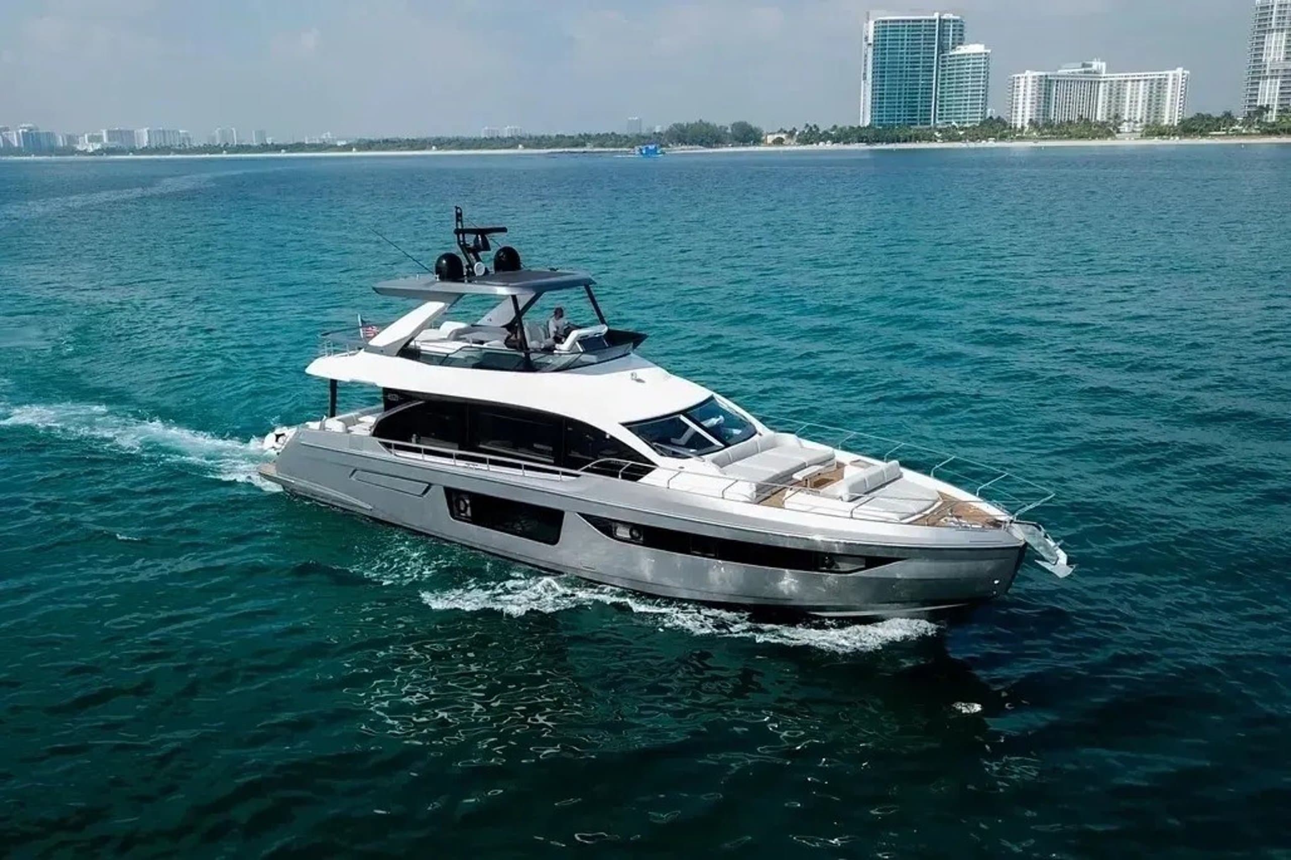 Motor yacht SPYSEA 21.36m