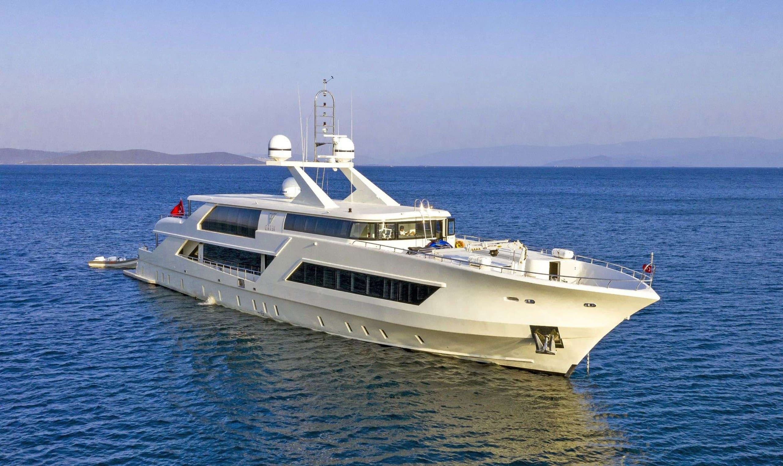 Motor yacht VETRO 48m