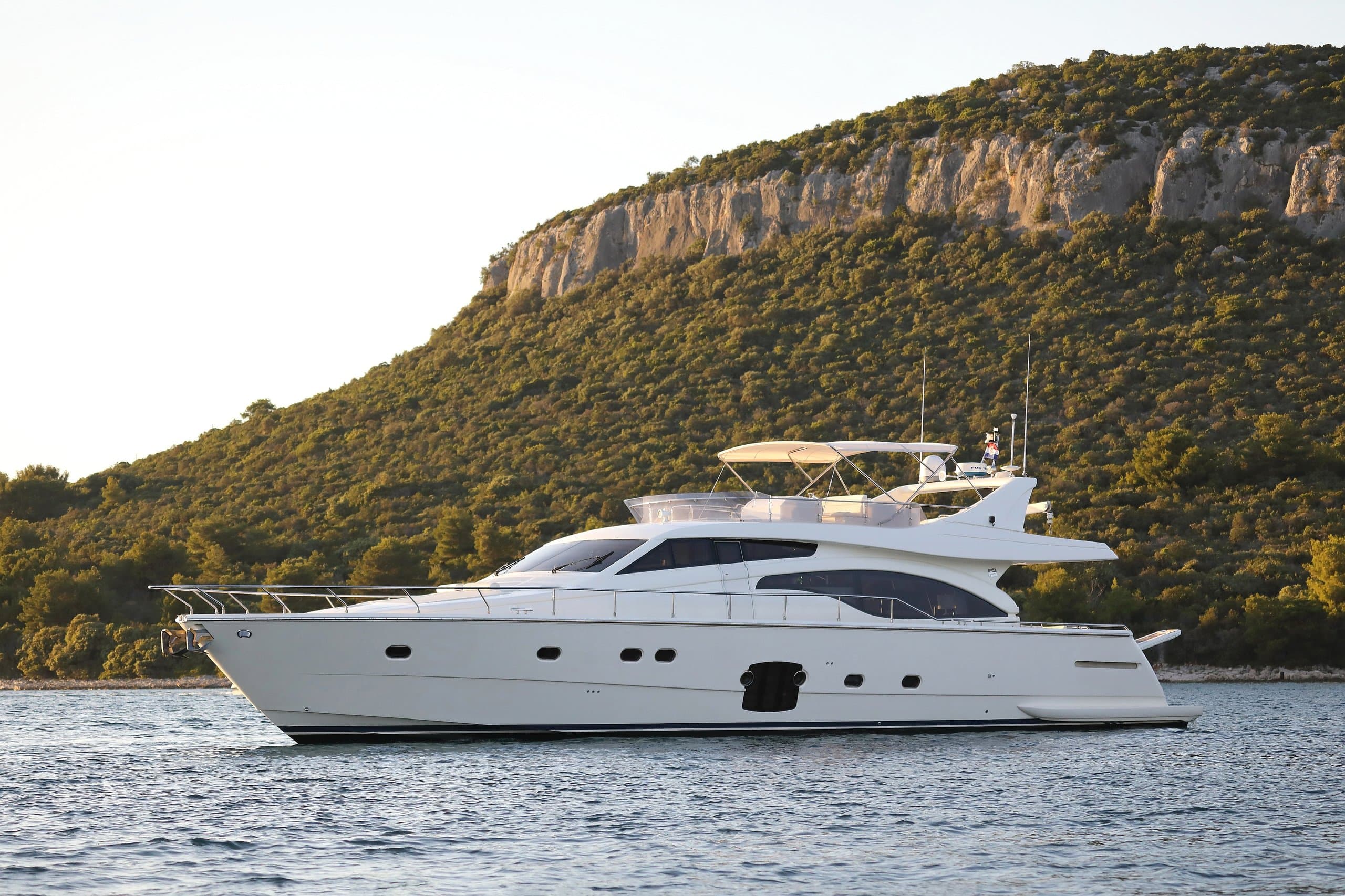 Motor yacht DOMENIQUE 21.2m