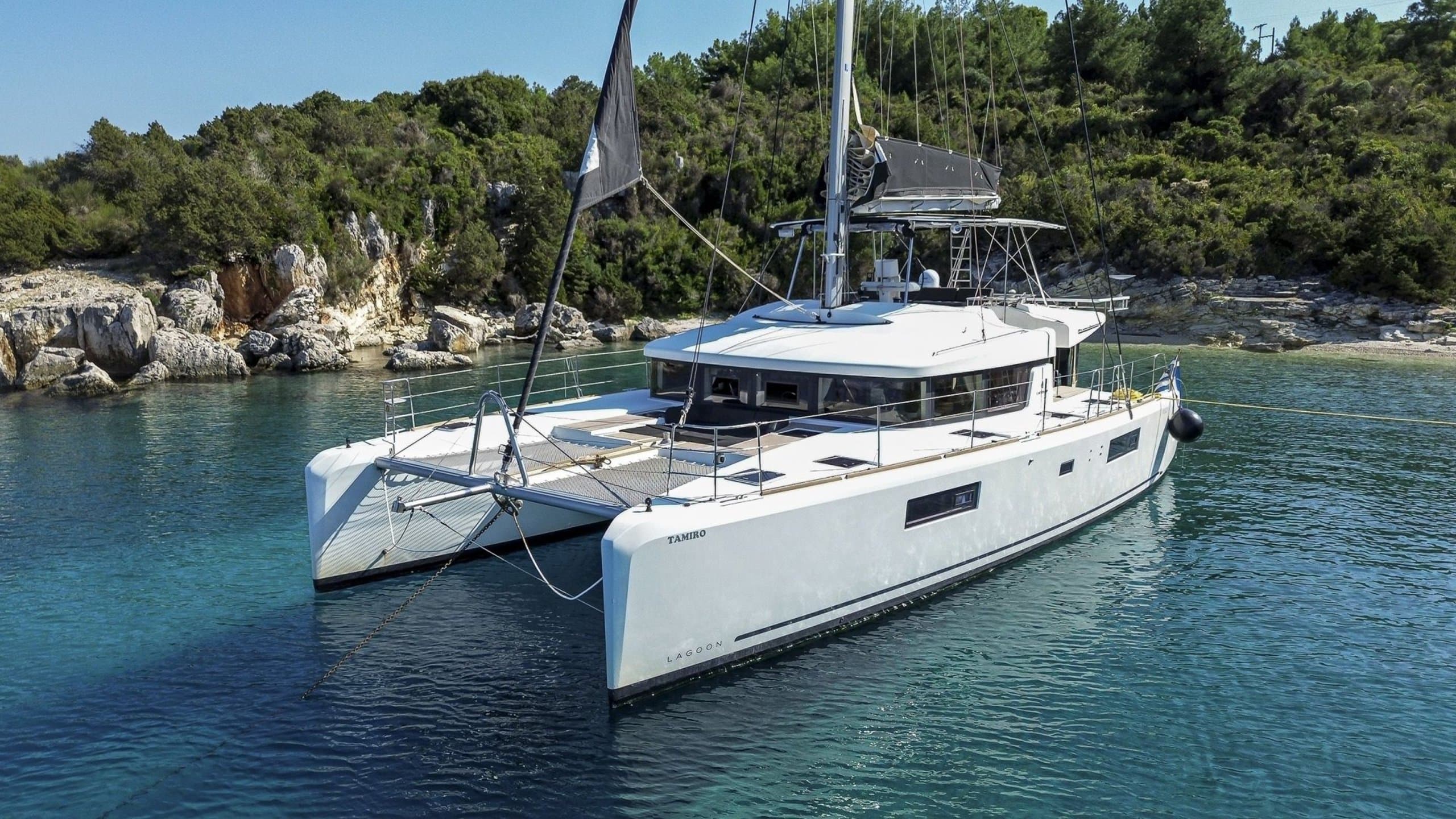 Sailing yacht TAMIRO 15.84m by Lagoon
