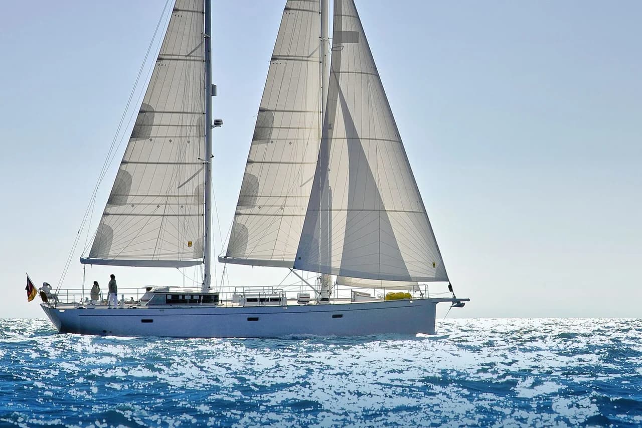 Motor yacht HELENE 20.82m
