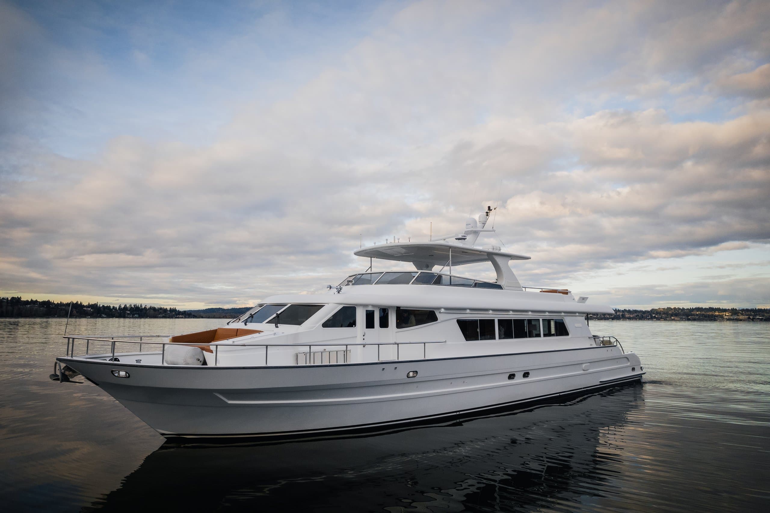 Motor yacht SUMMER SUNSET 28.04m