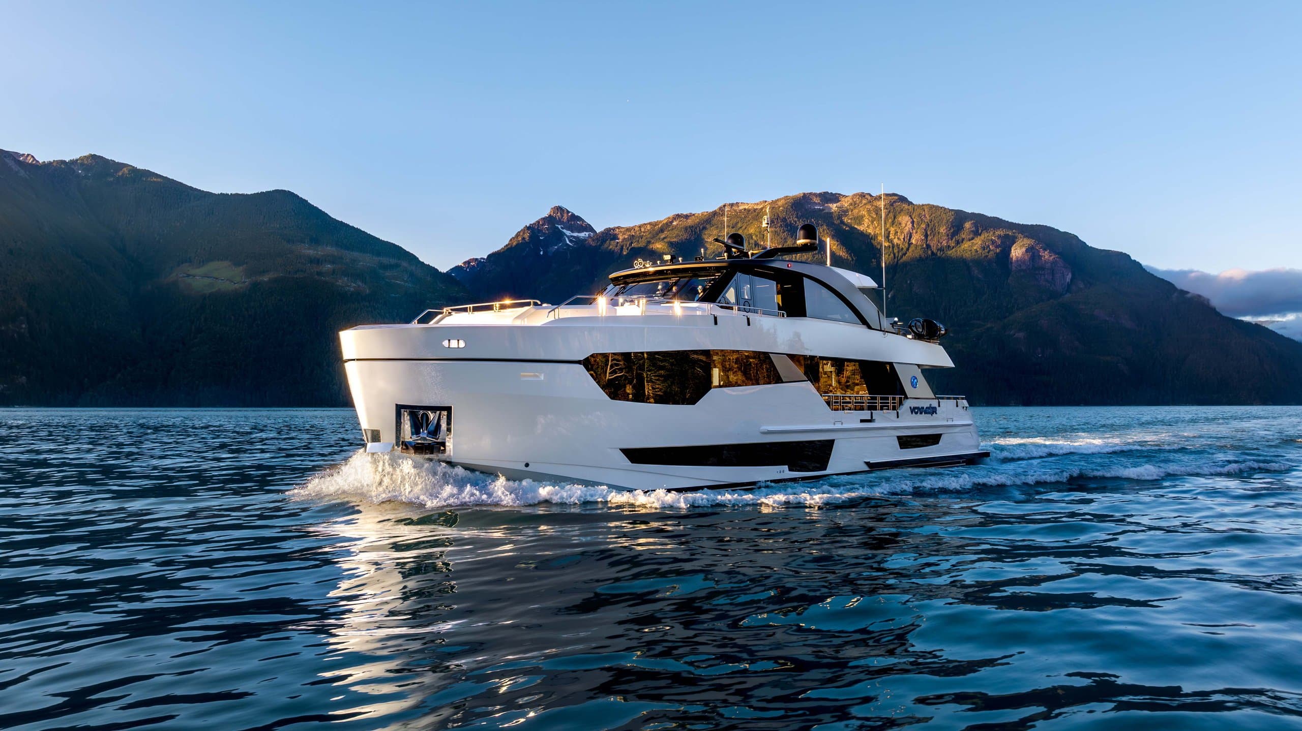 Motor Yacht VOYAGER available for charter