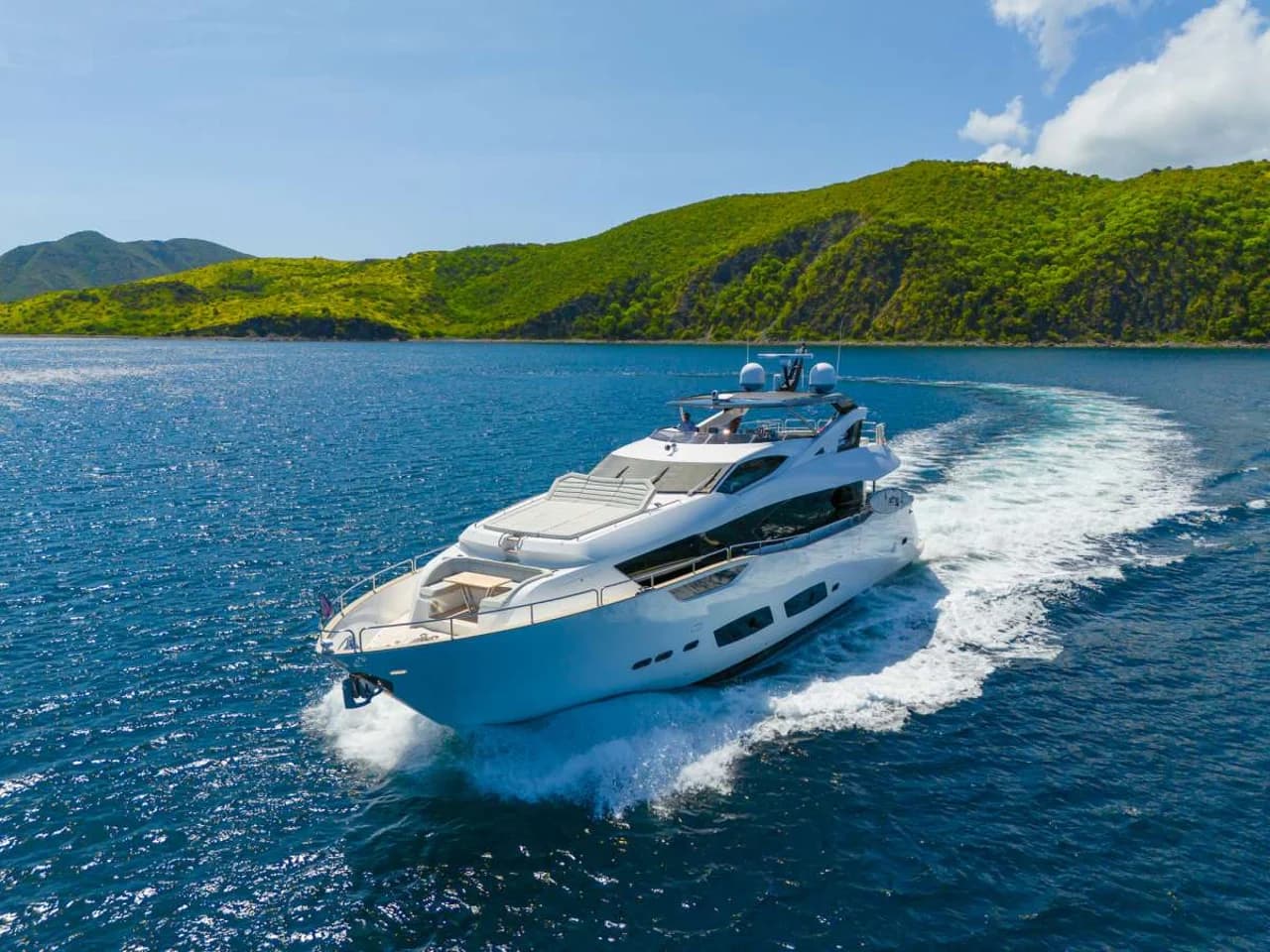 Motor yacht ACCIDENTAL SUCCESS II 29m