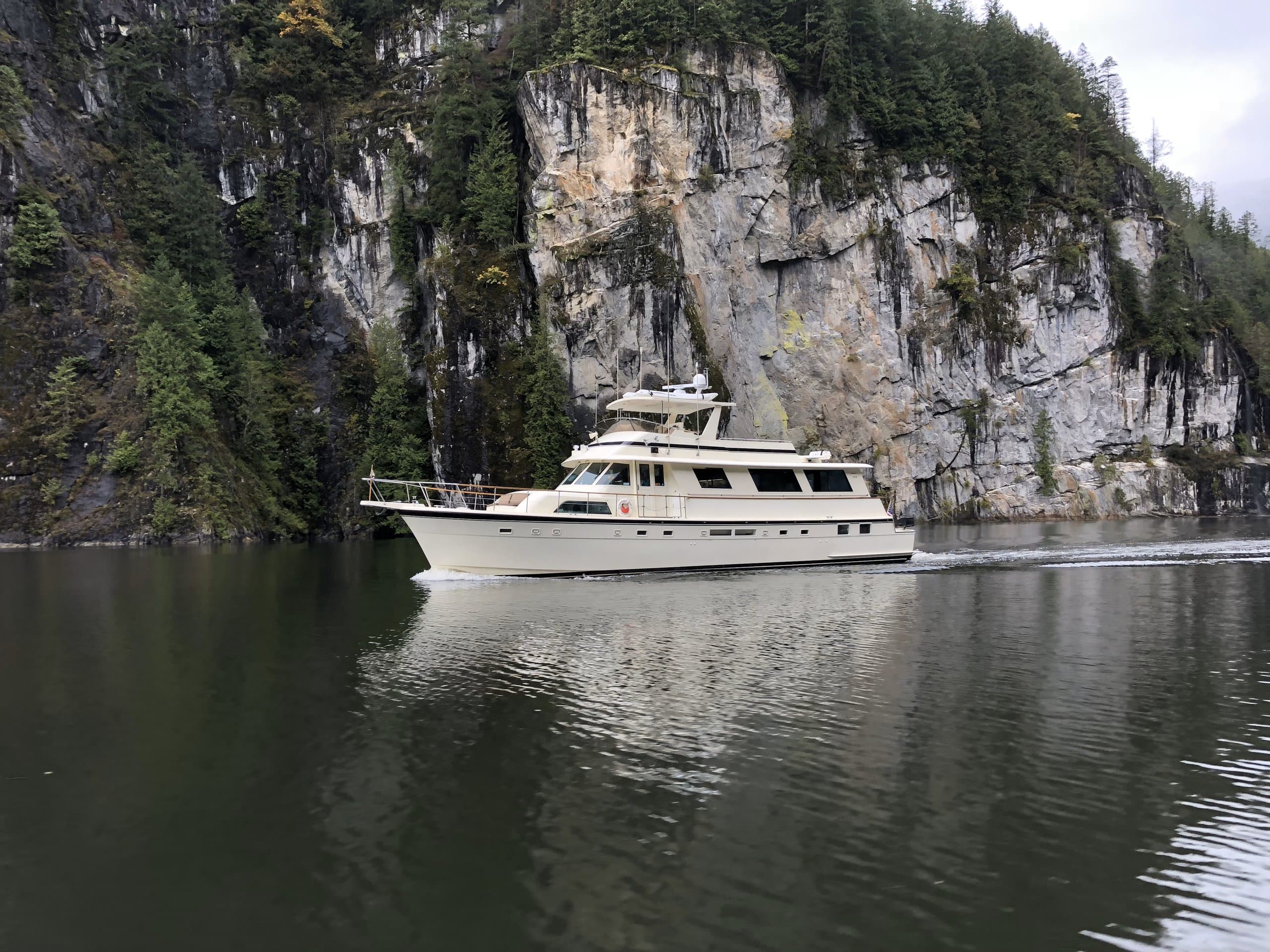 Motor Yacht NORTHERN LIGHT available for charter