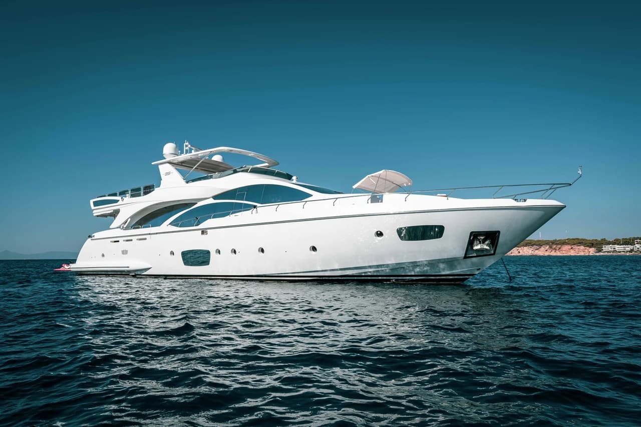 Motor yacht KOUKLES 29.9m by Azimut