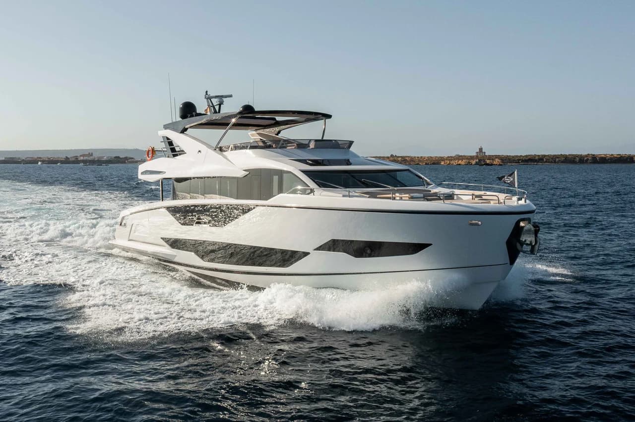 Motor yacht WYLDECREST 26.54m