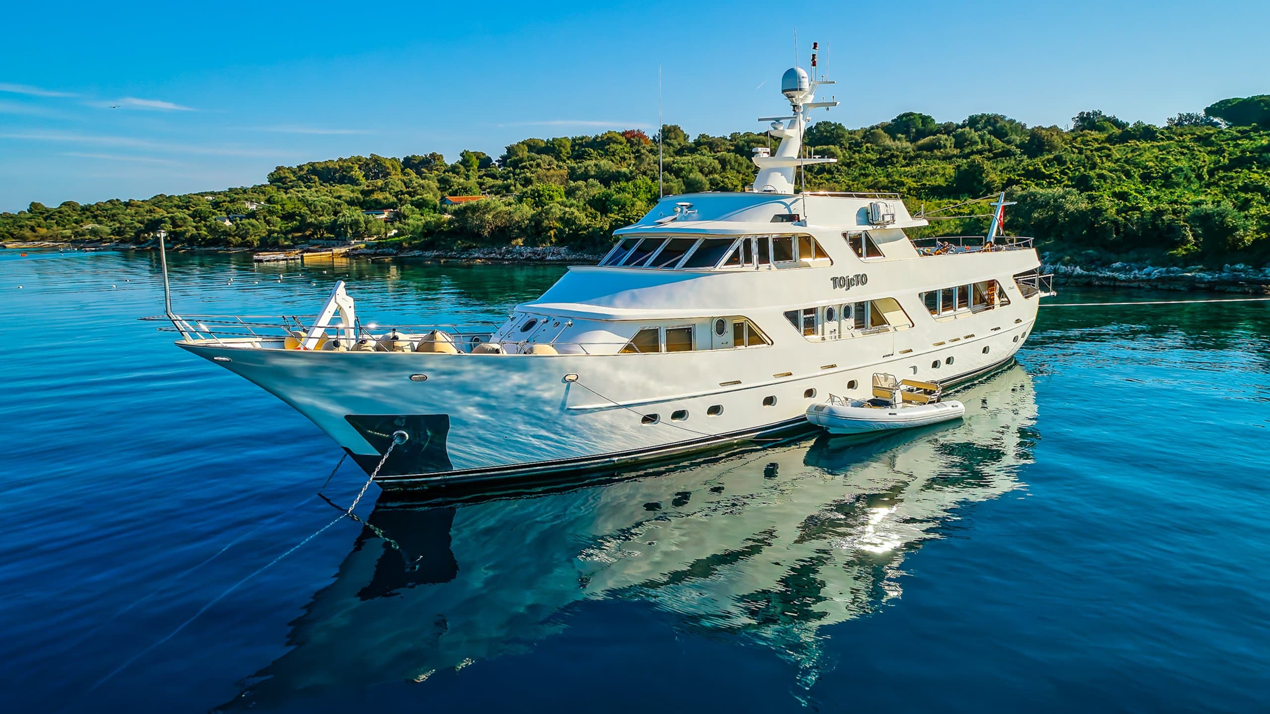 Motor yacht TO JE TO 35.05m by Benetti