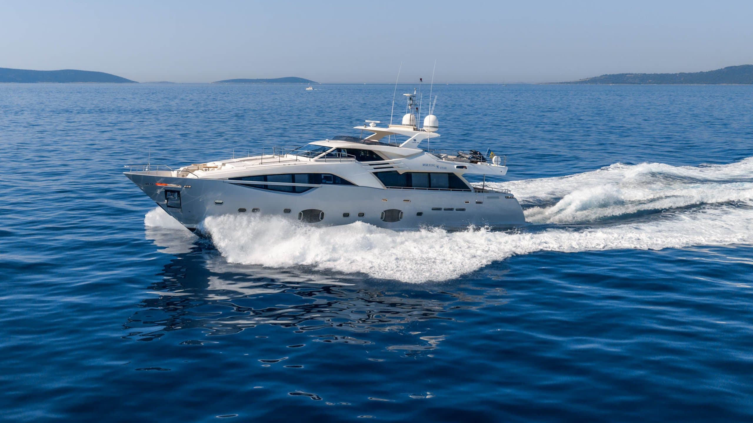 Motor yacht MORNING STAR 30.6m by Ferretti