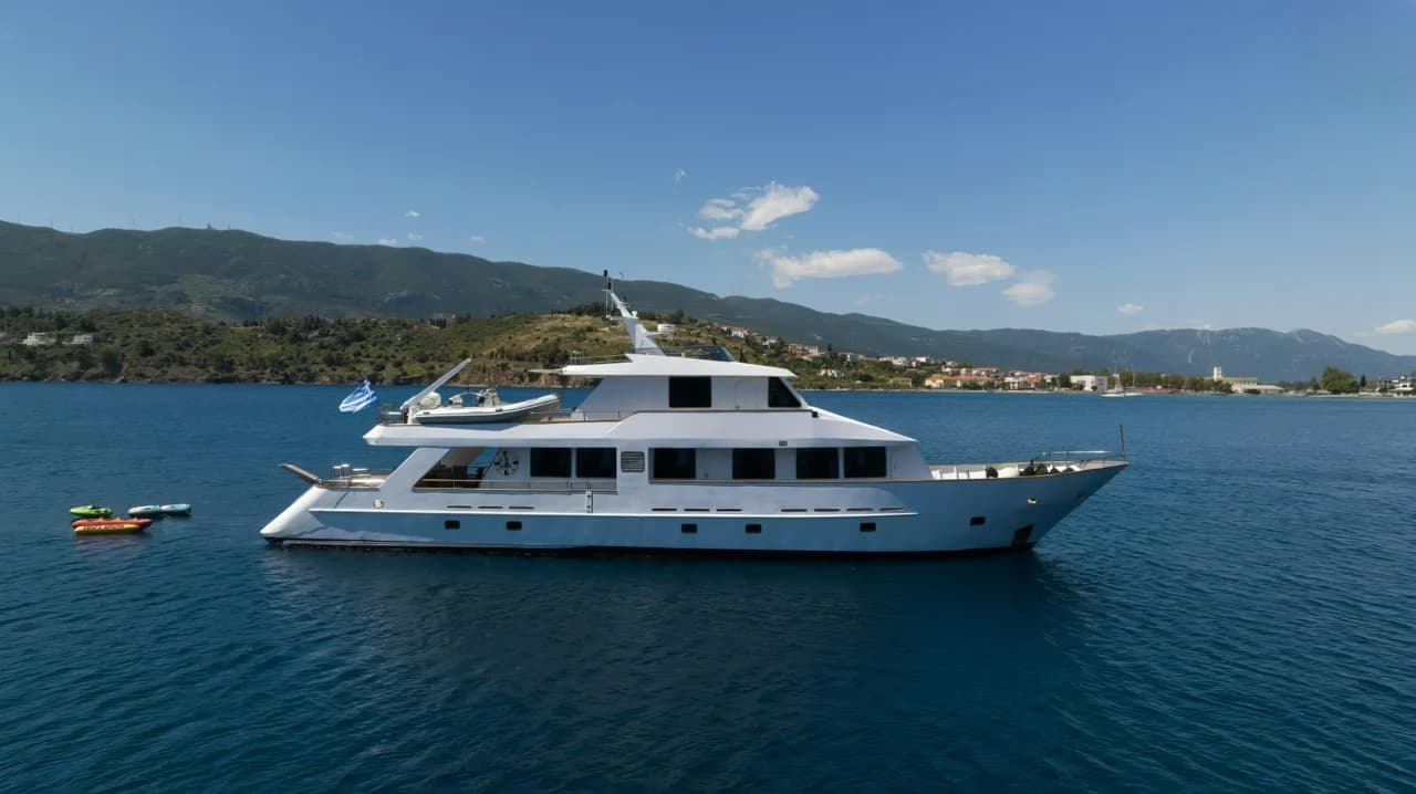 Yacht ELENA 31.1m by Perama Shipyard