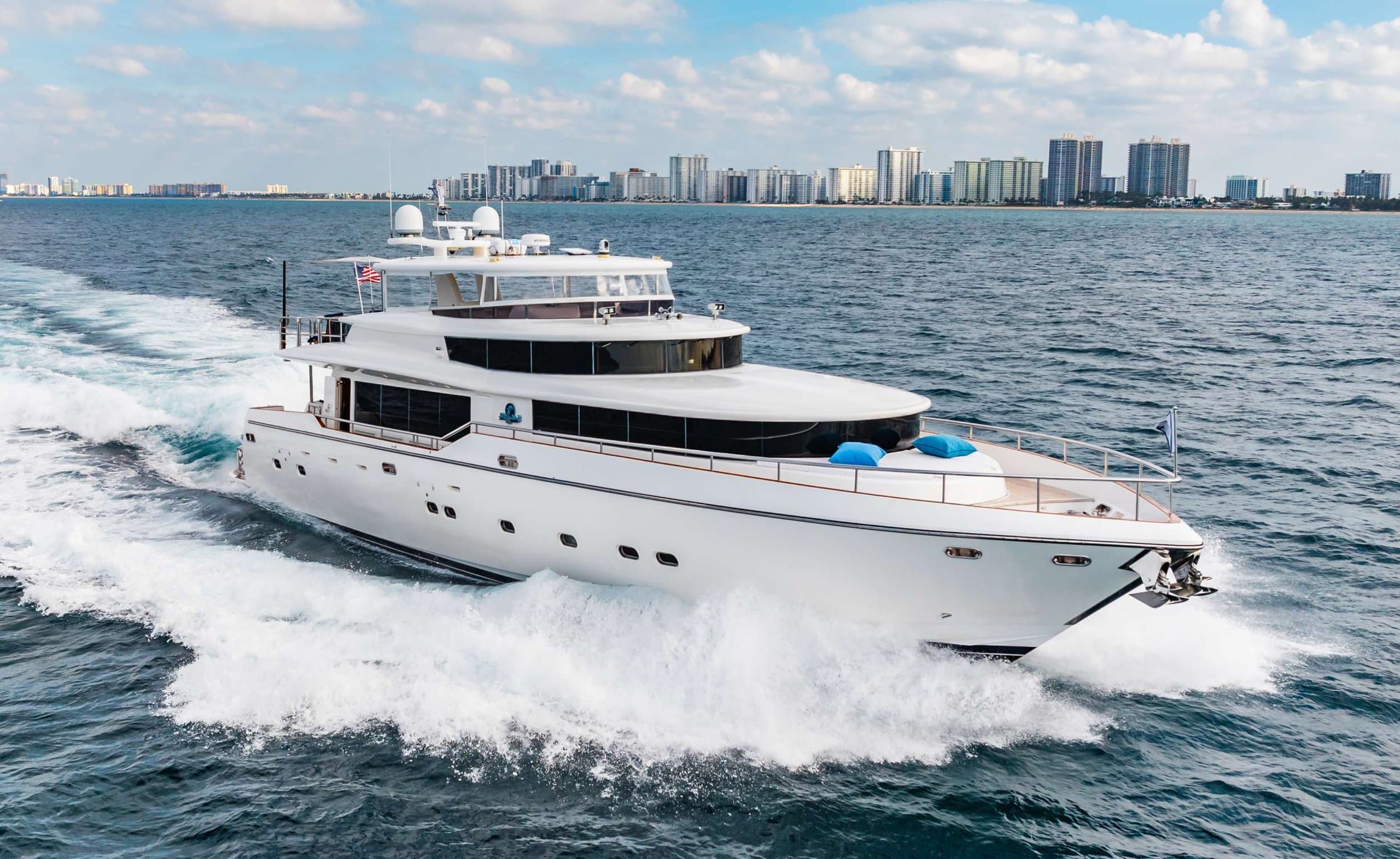 Motor yacht SOUTHERN BELLE 26.52m