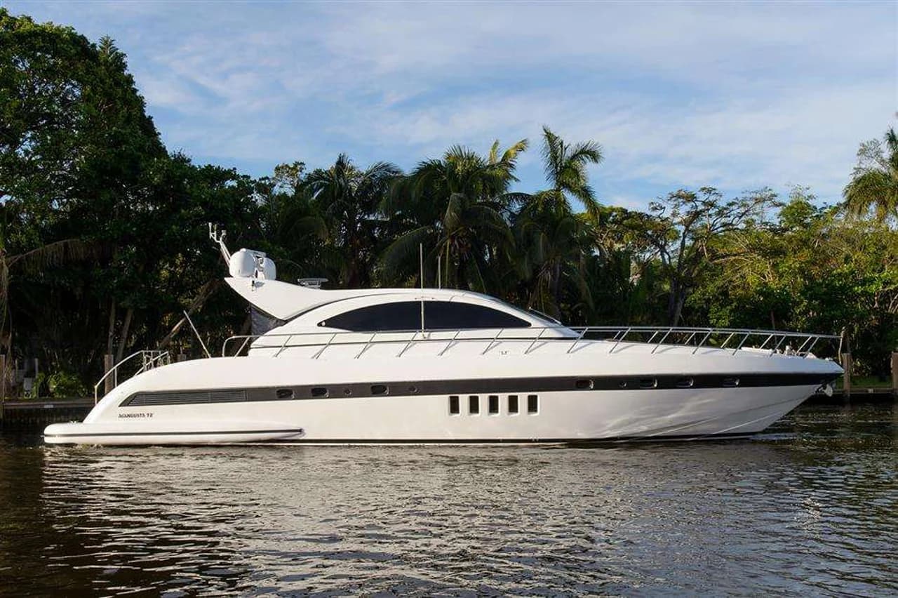 Motor yacht YCM 21.95m